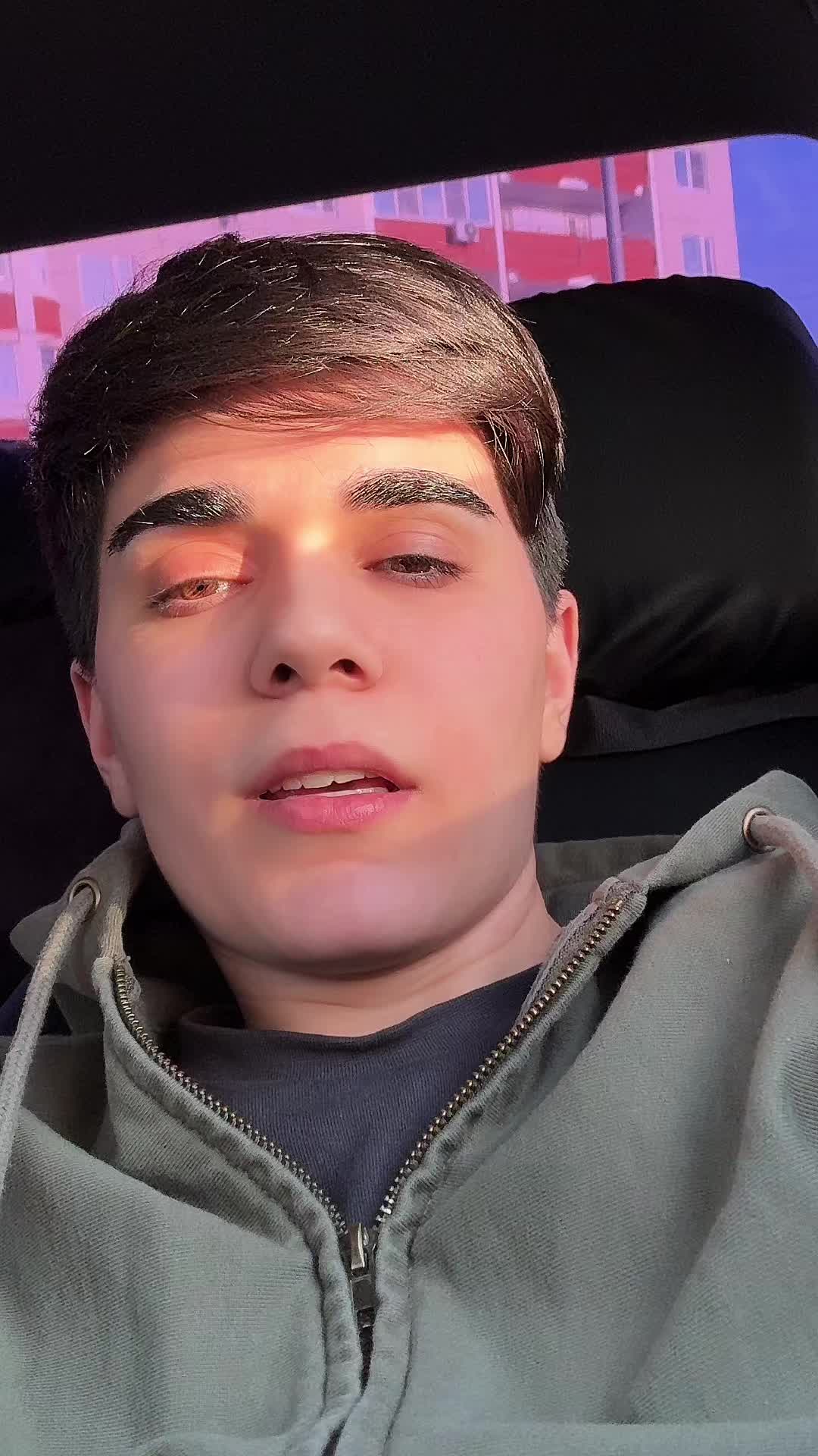 @Zar🖤