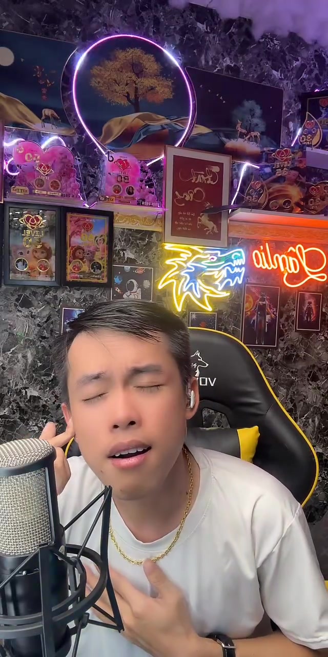 @Lâm Tẽn Tẽn 🐉