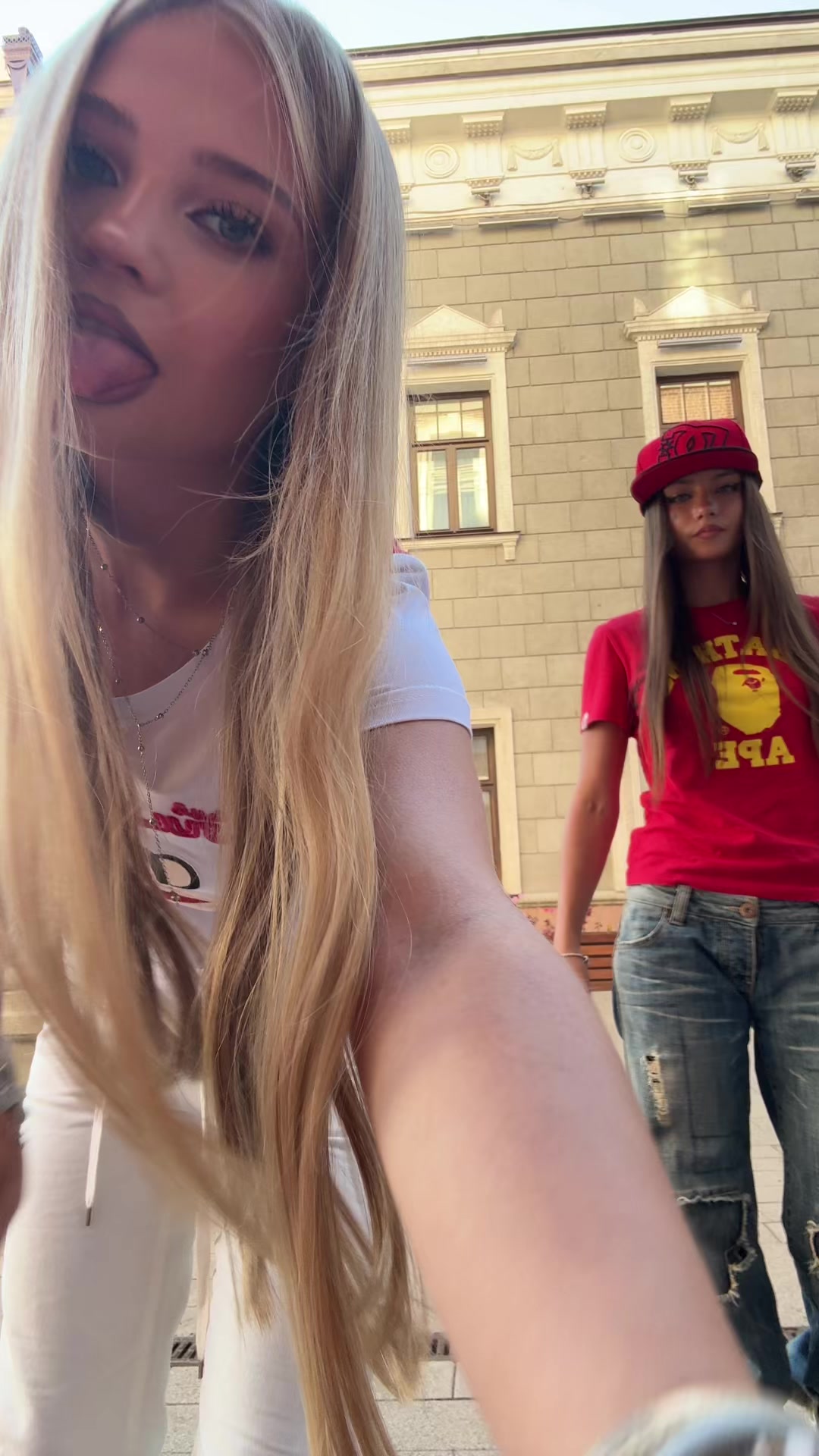 @соня смил