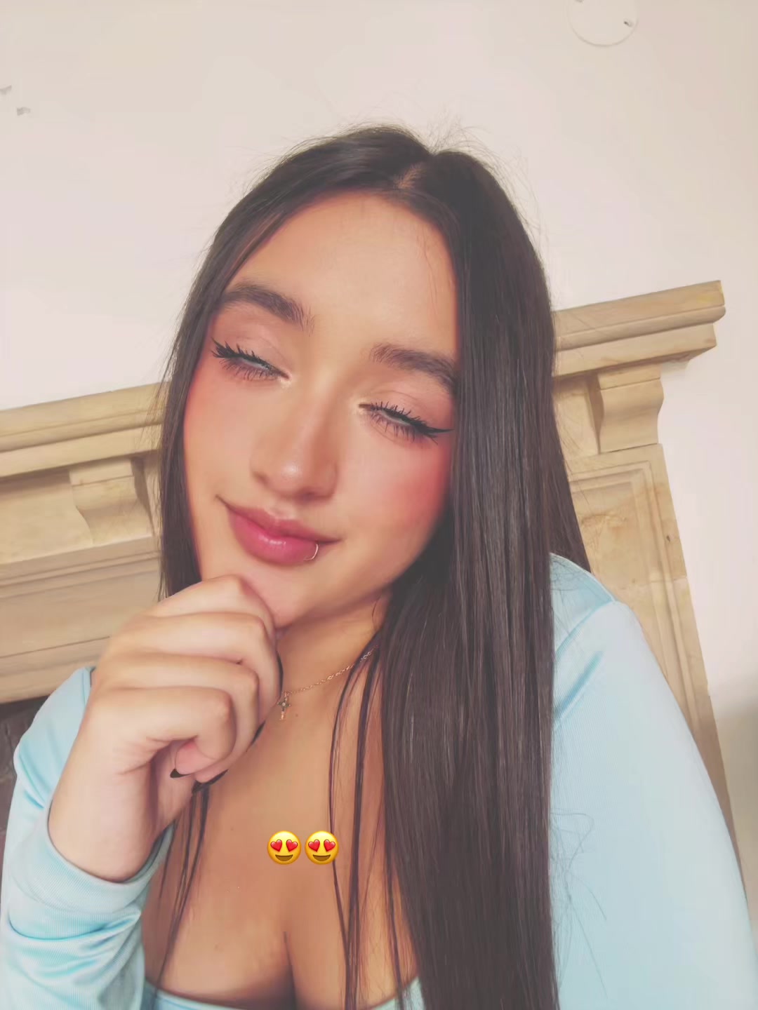 @𝓥𝓪𝓵𝓮𝓻𝓲𝓪🌼.