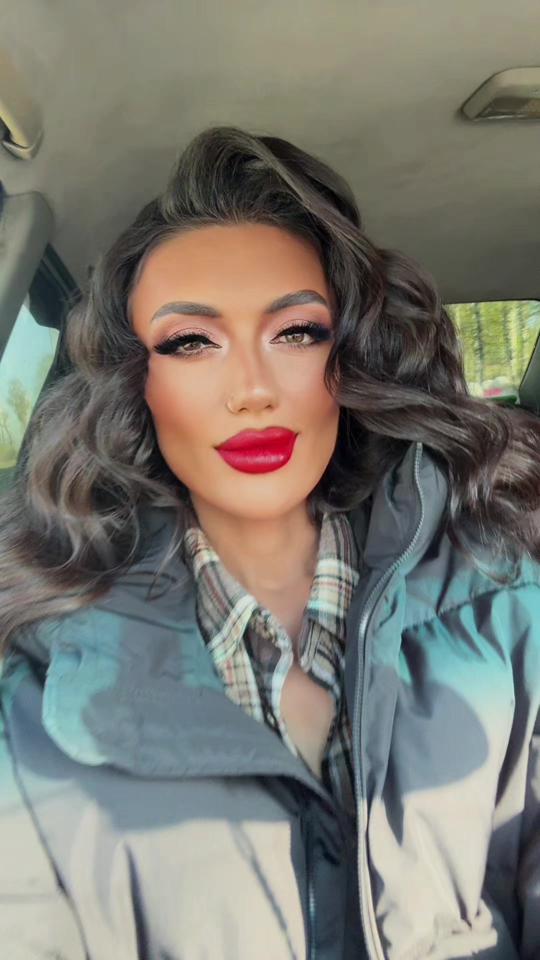 @Тина