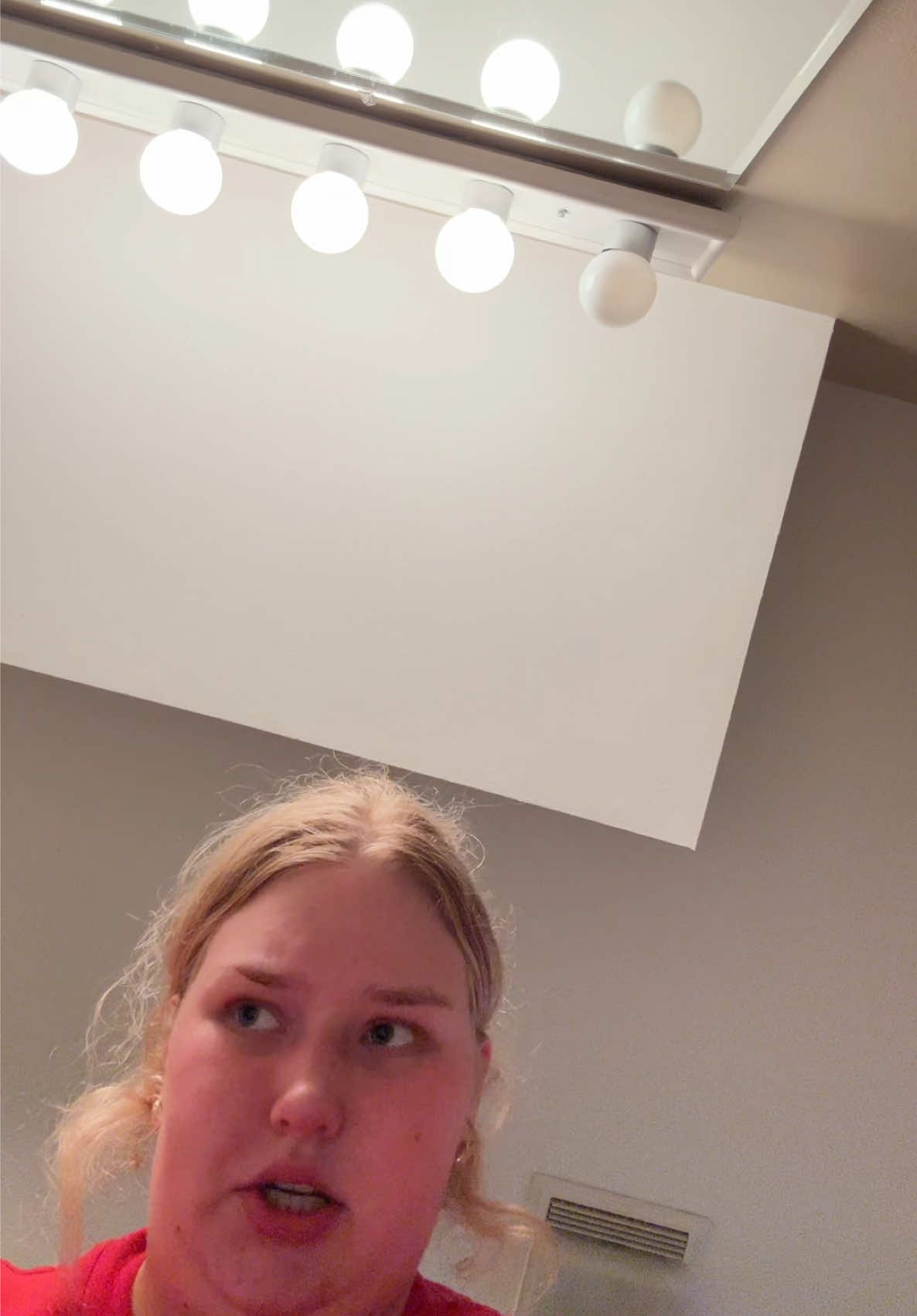 @ELLA🎖️