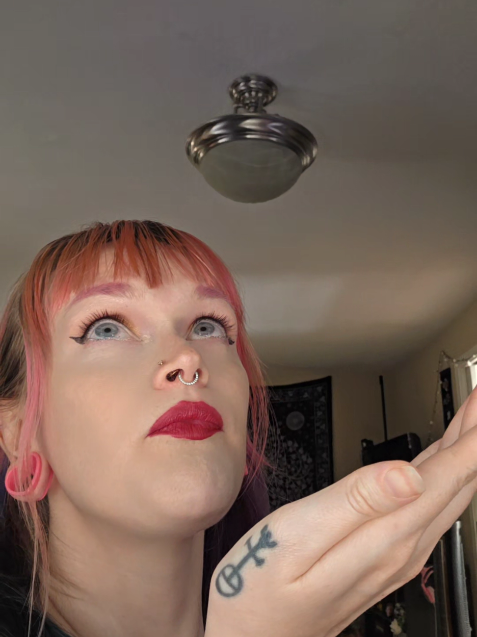 @preciousfae