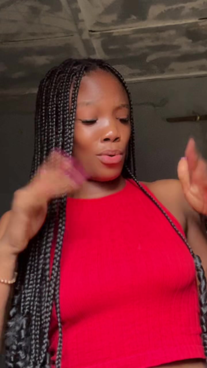 @Bébé Esther 🦋