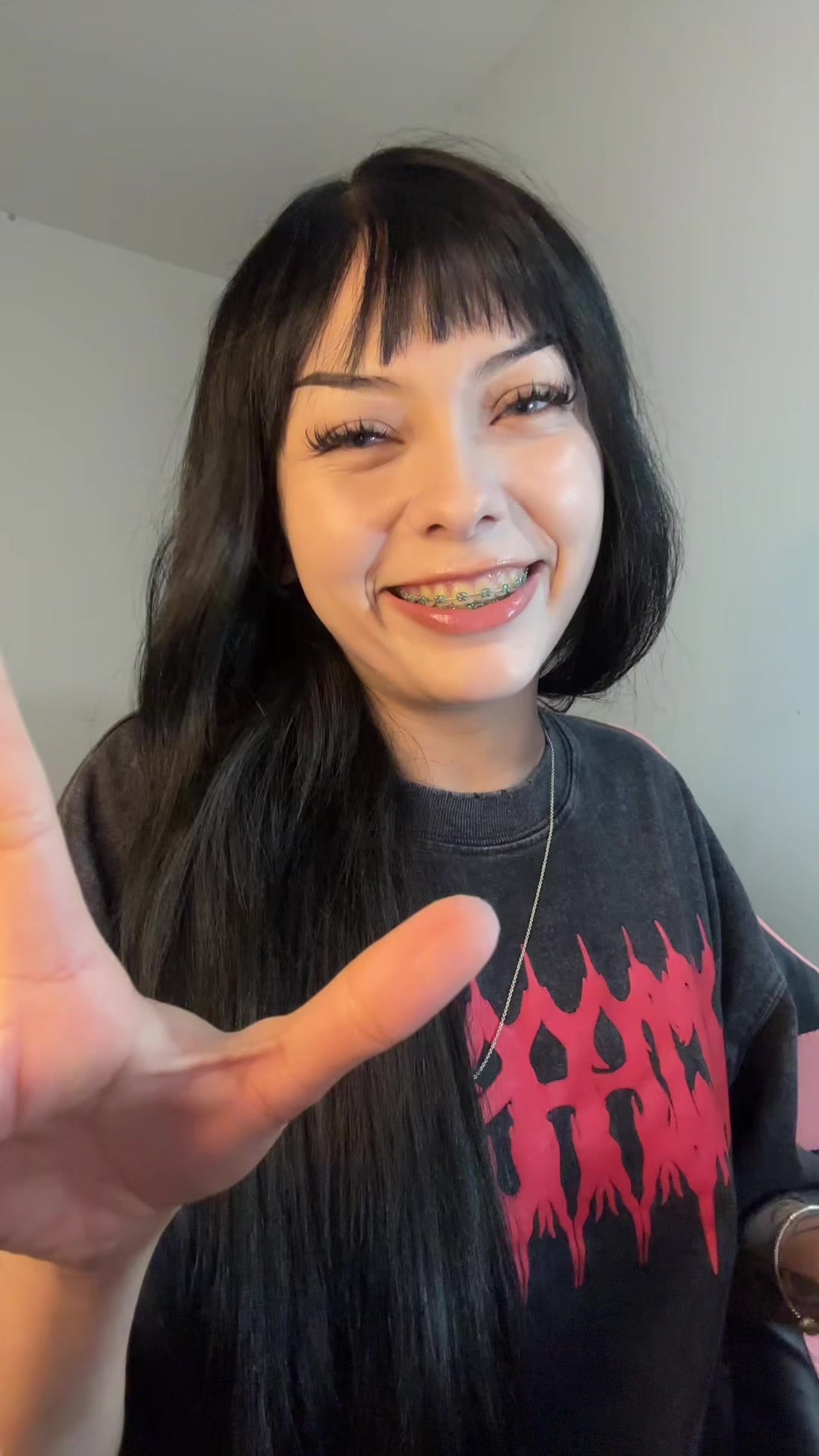 @SkinnyGhostiee🧛🏻&zwj;♀️