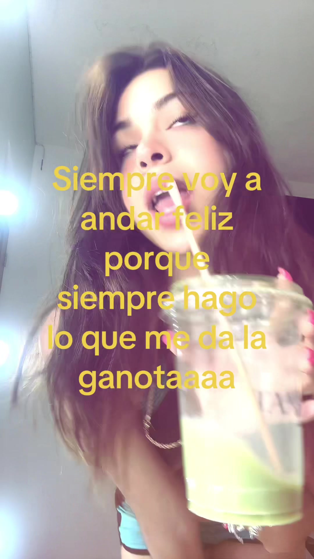 @crystalnevarez_