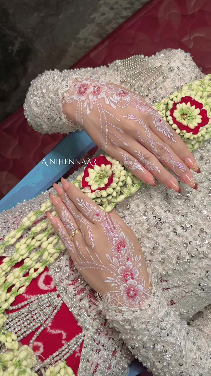 @Aini Henna