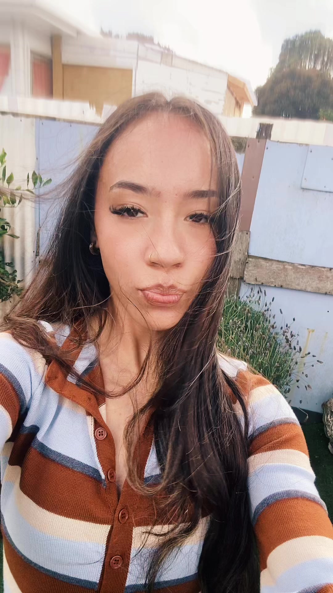 @liviana