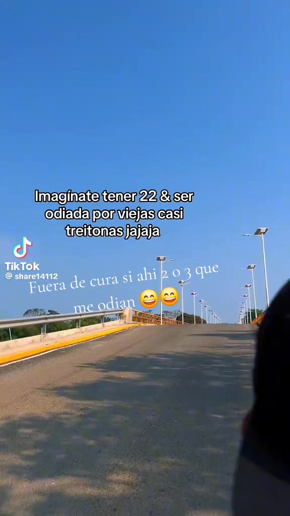 @adelaluna