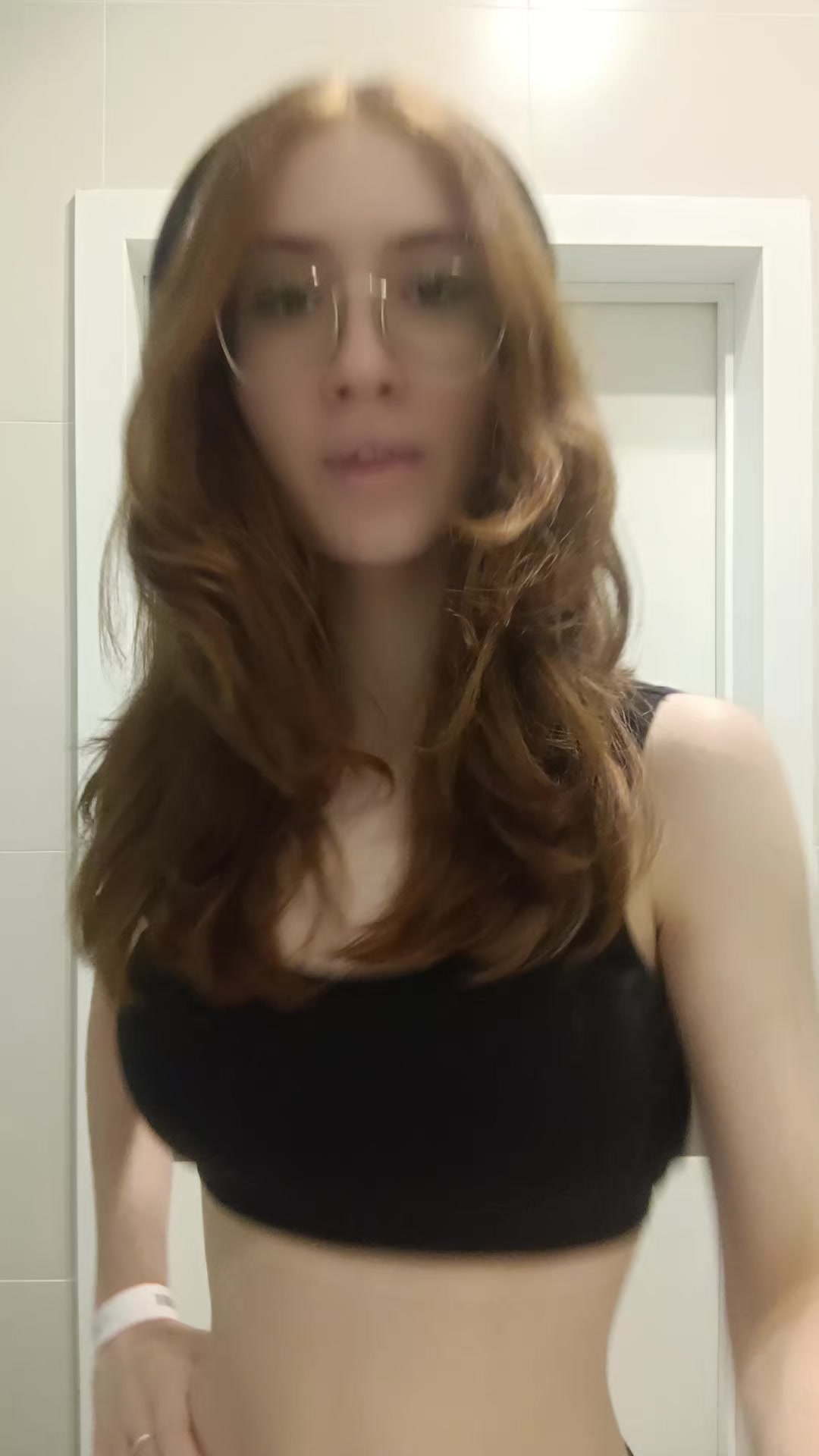 @AnnyMacauley