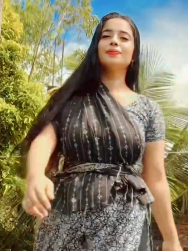 @QueenGirl🌸Anamika