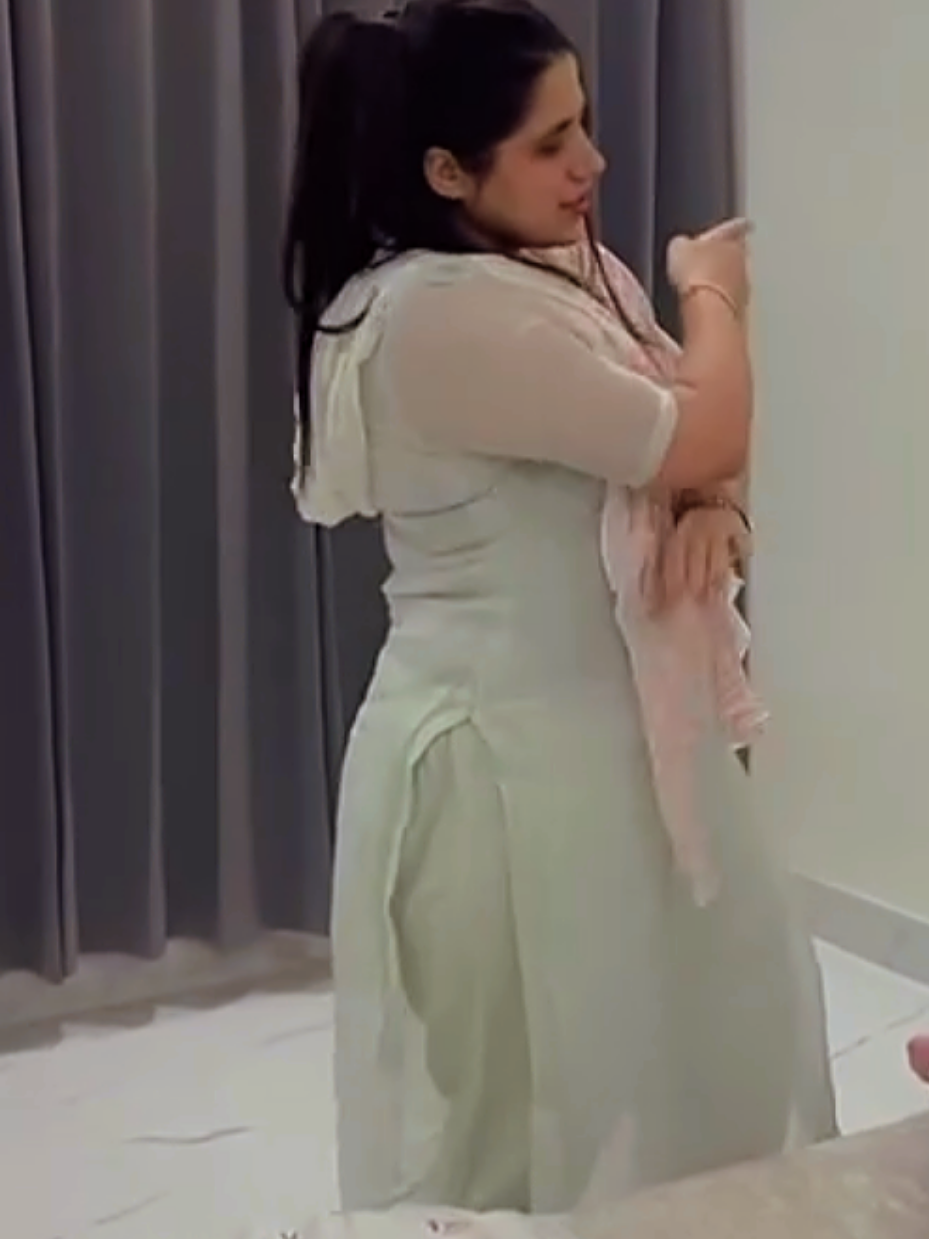 @𝐌𝐚𝐫𝐢𝐚 Gujjar