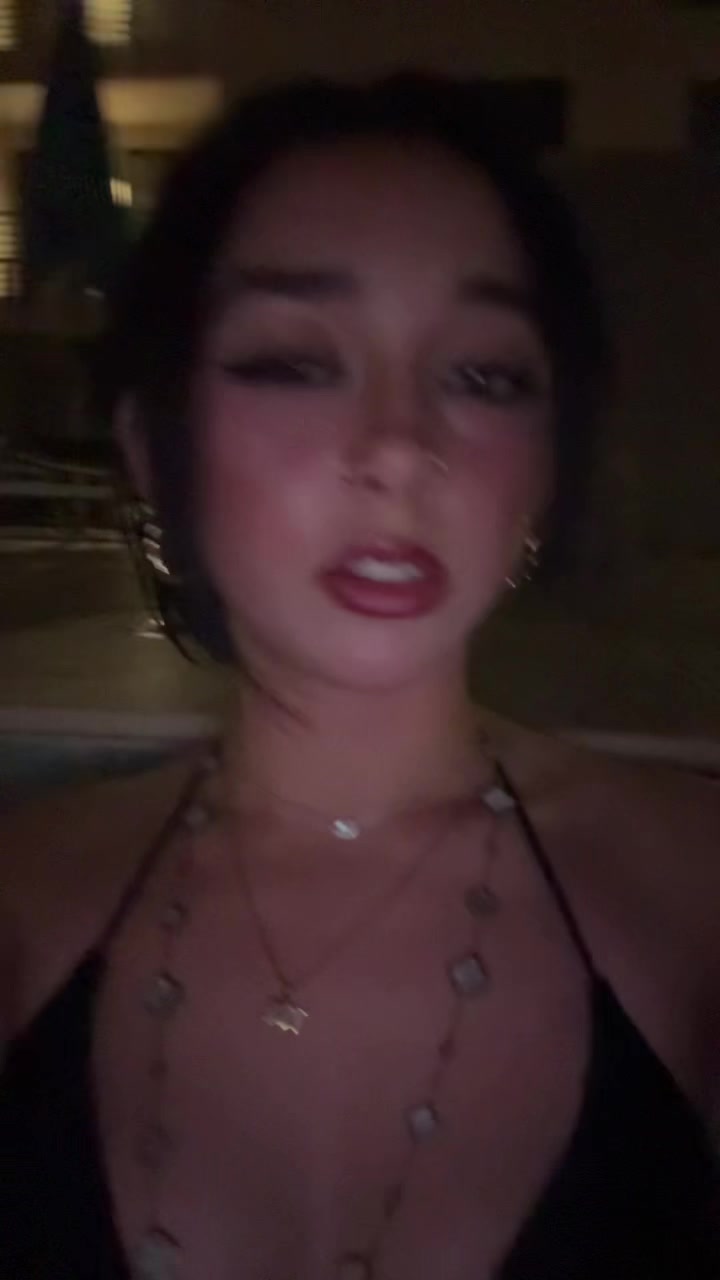 @️