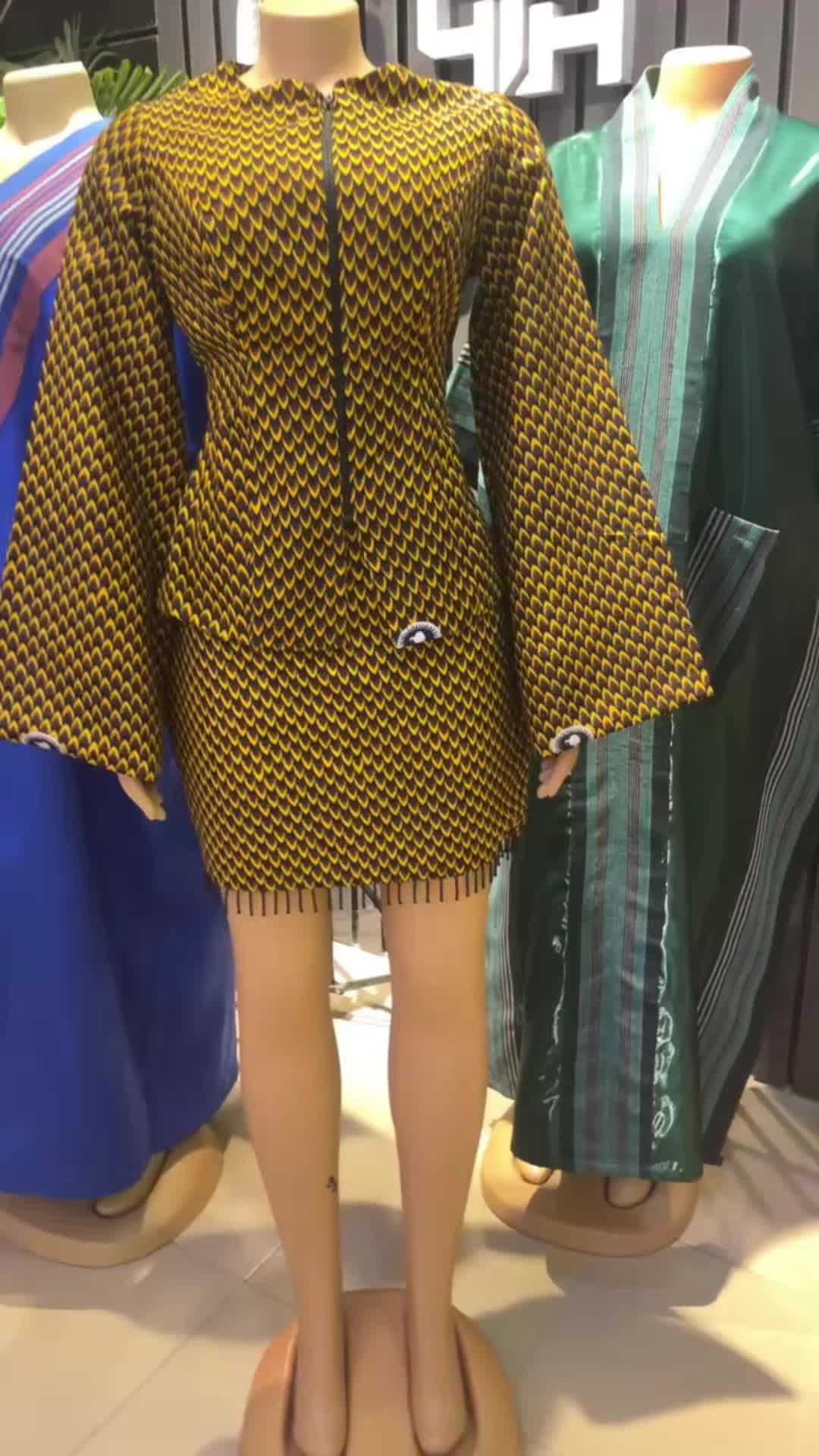 @Glossy Fashion Hub