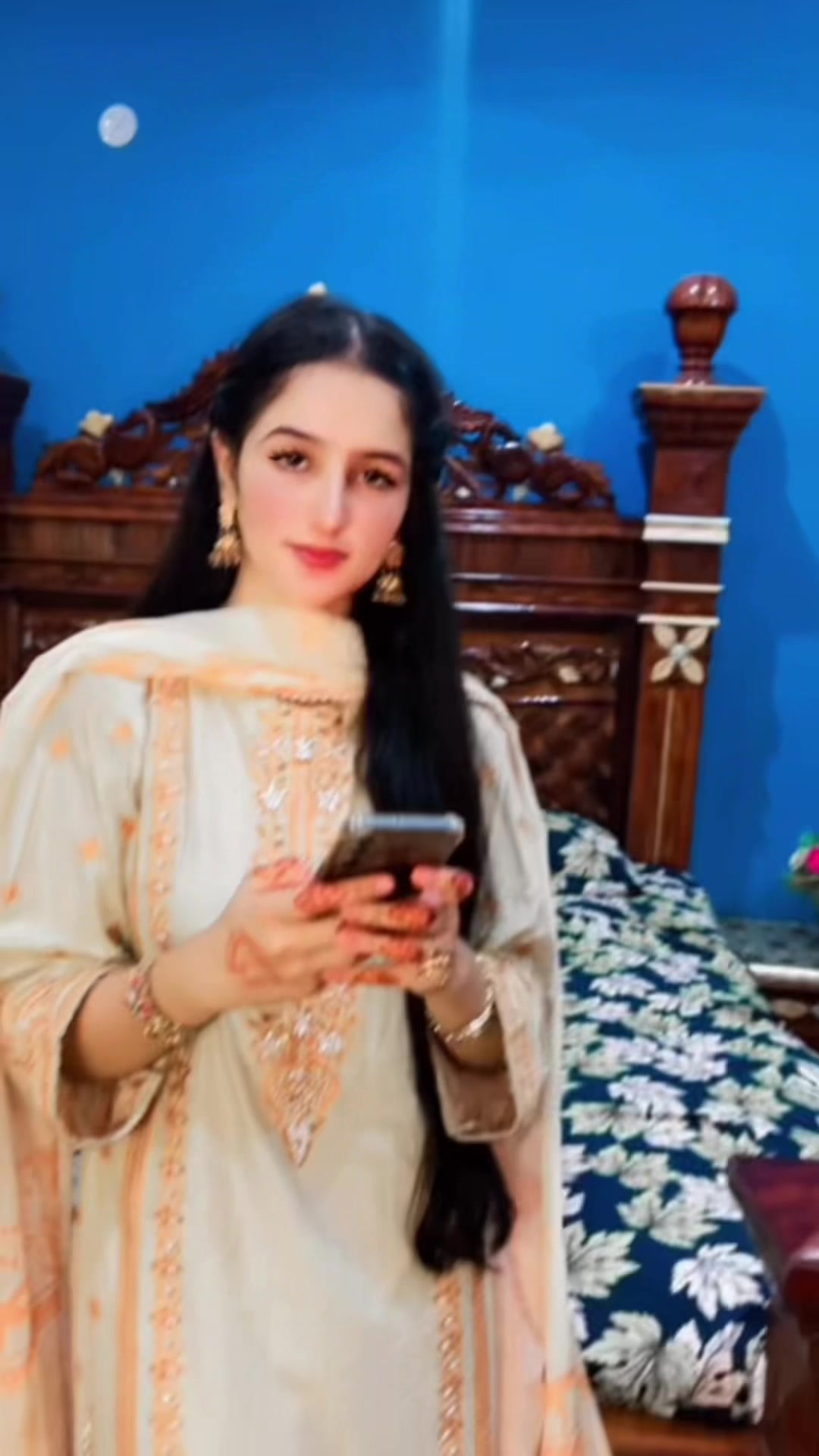 @Muneeba khan