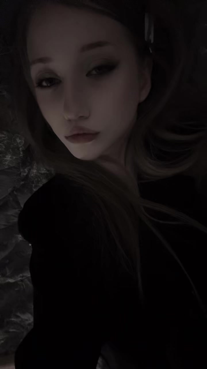 @murmureduclairdelune
