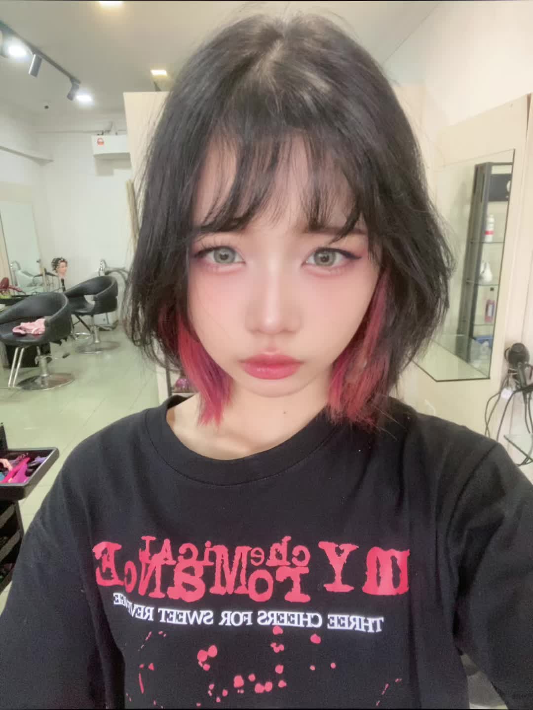 @Emi 🐇