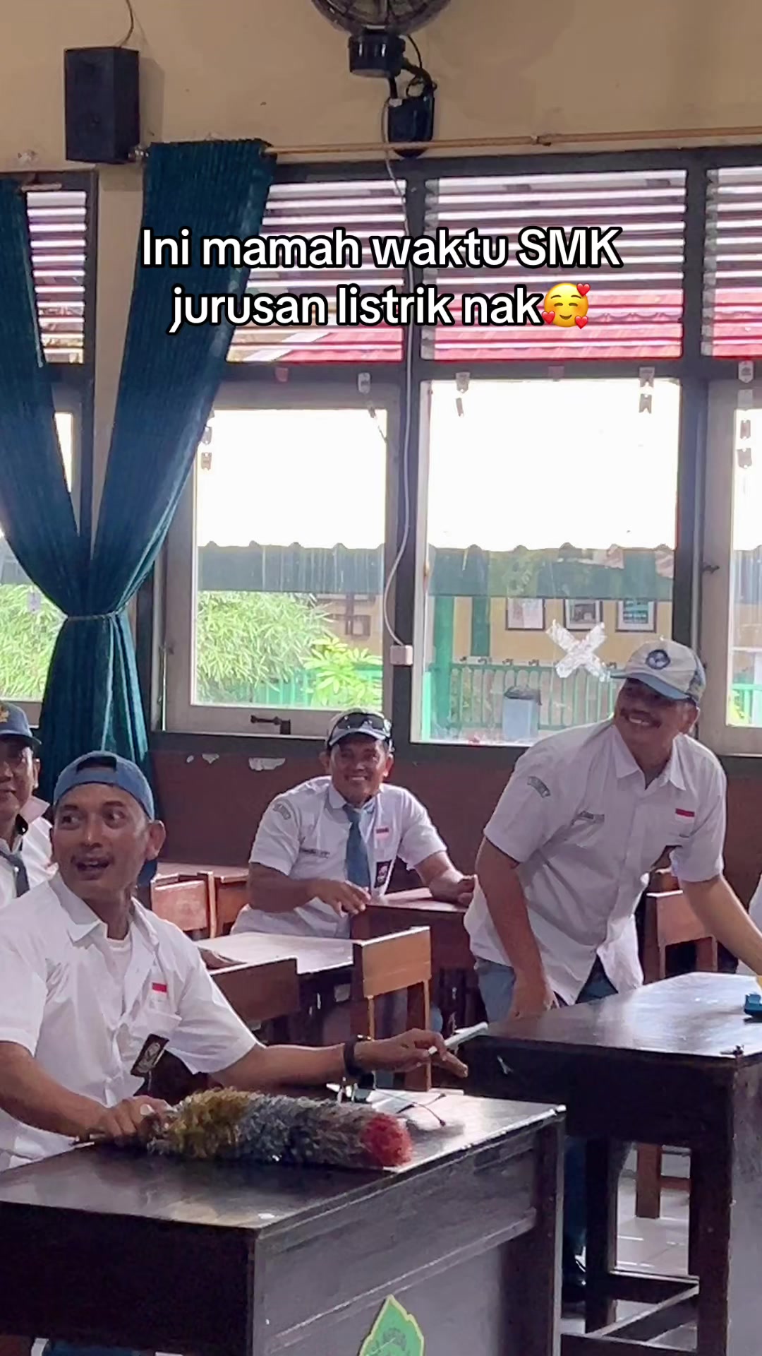@Mbak Sari || Cucuk Lampah