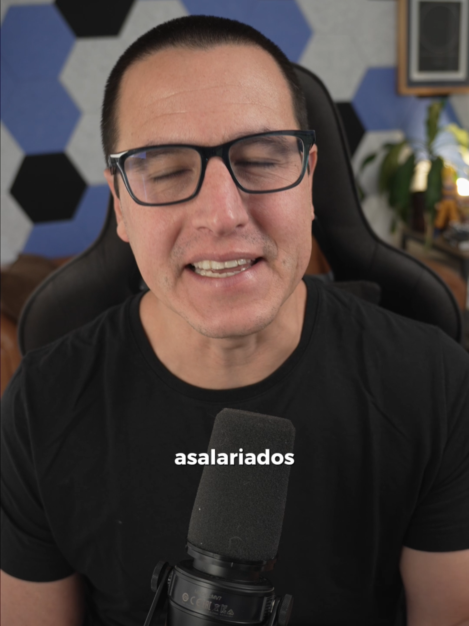 @Germ&aacute;n Meneses | Negocios ☕️