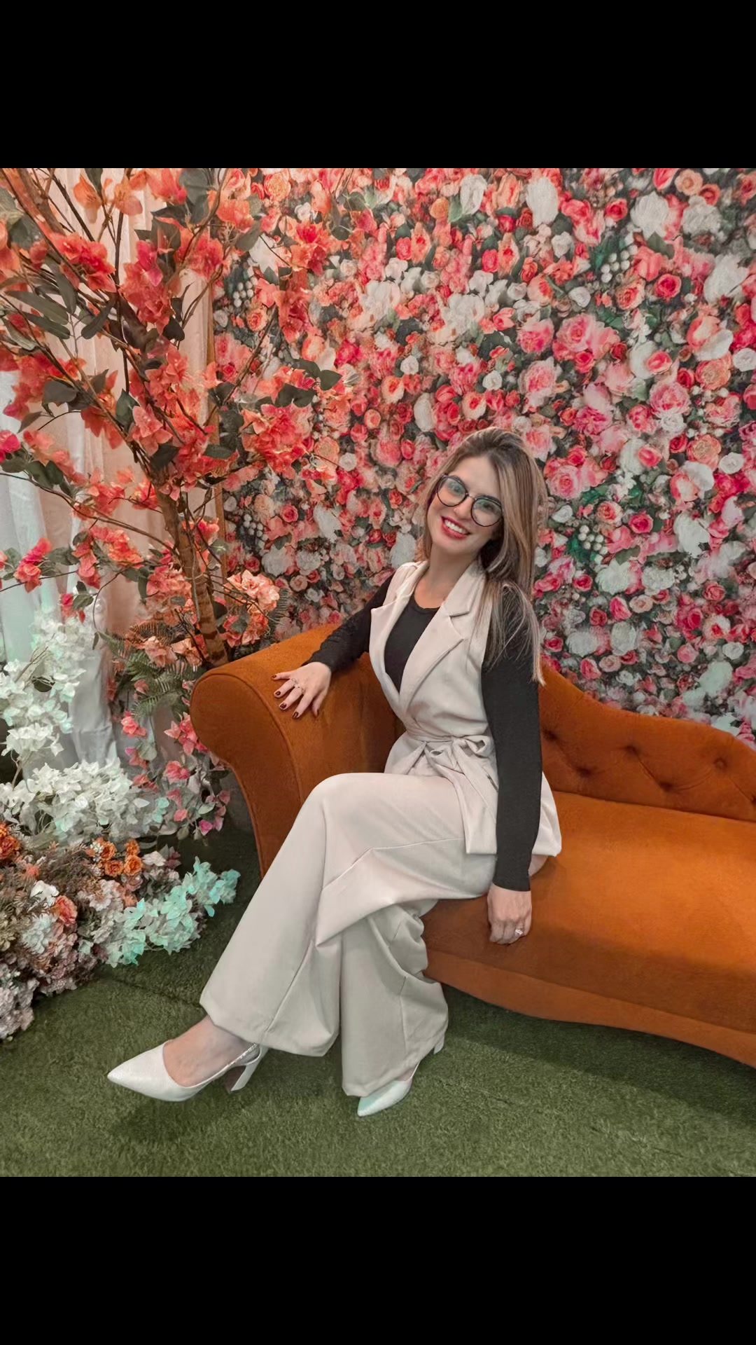 @Lari.