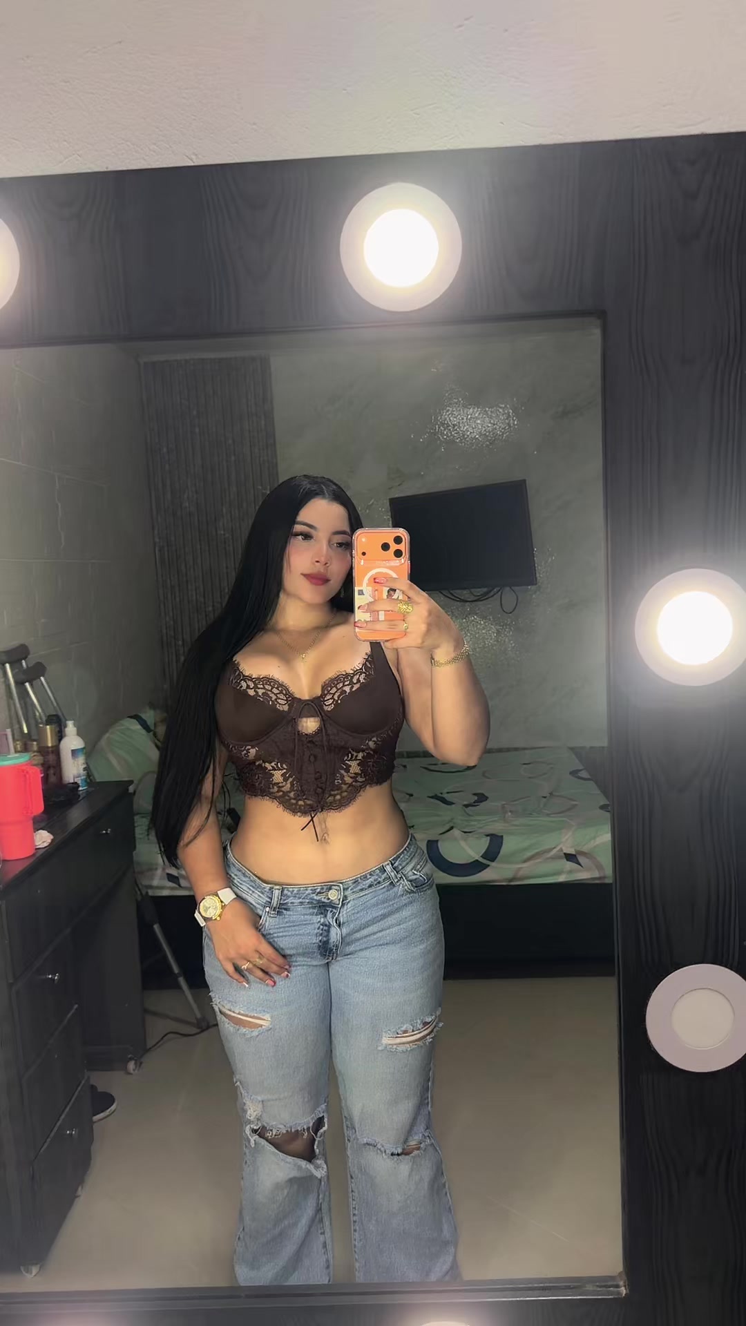 @Angiearango
