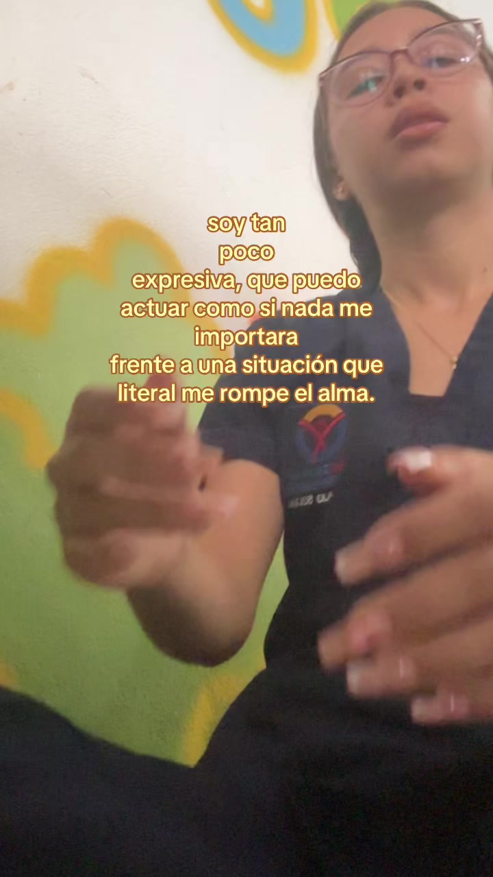 @🦦
