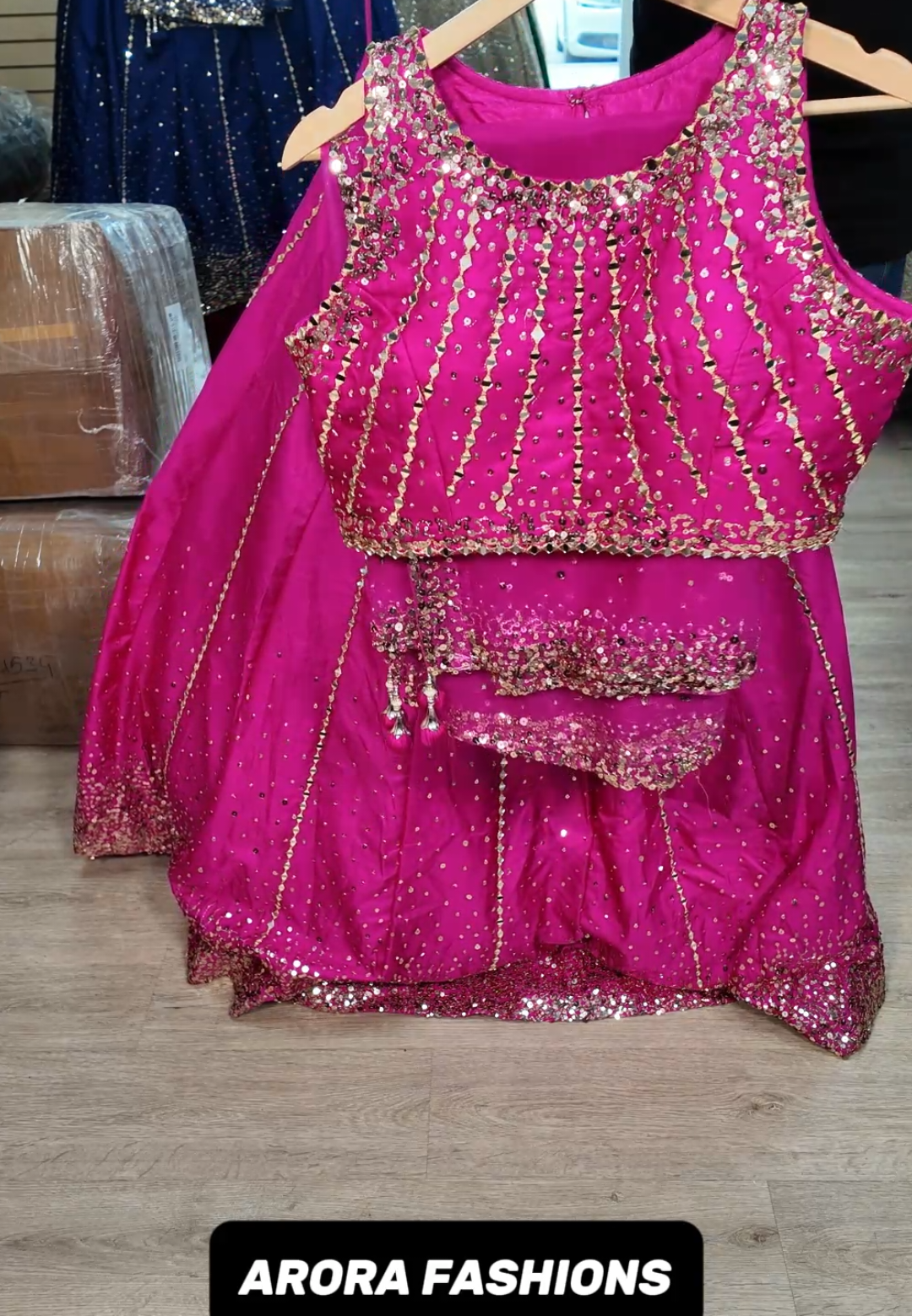 @Arora Fashions 🇨🇦