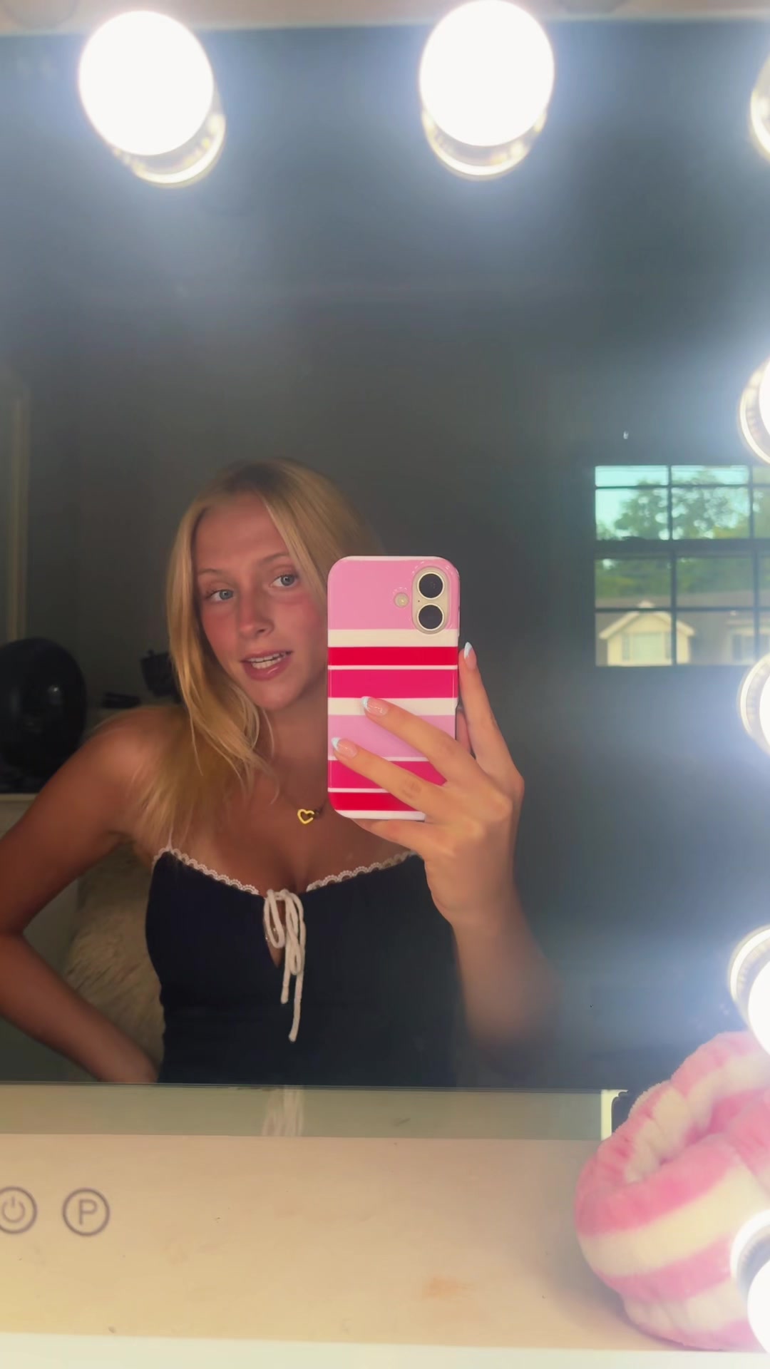 @darcyv08