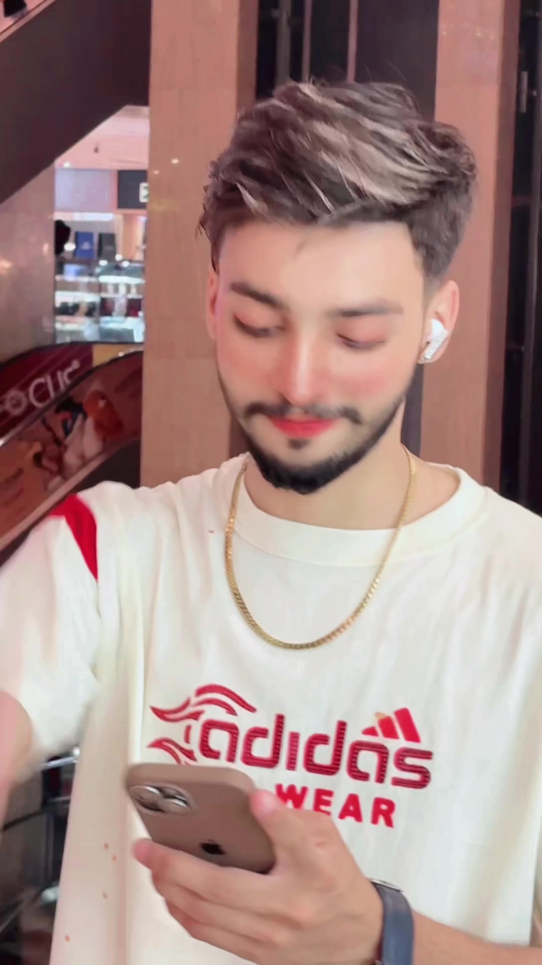 @✨&Scaron;ona\ Řajpoot👑