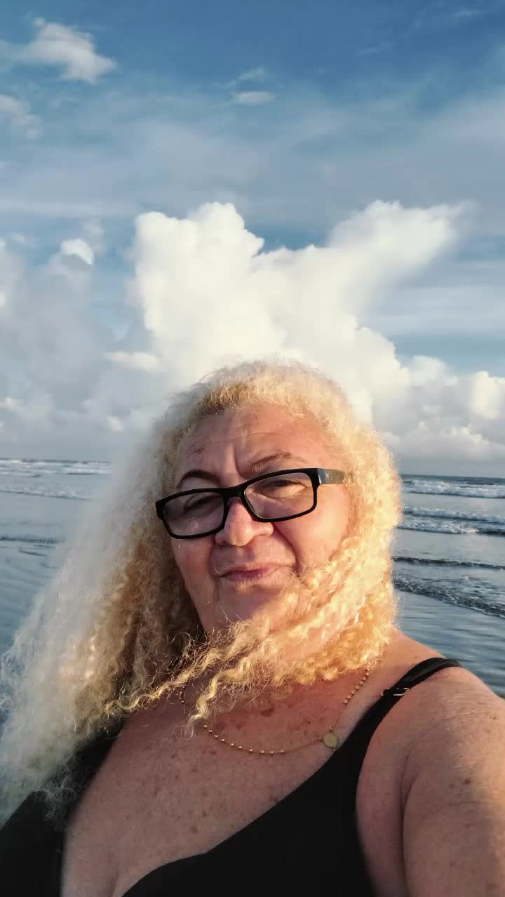 @＠꧁🌸LOIRADOTIKTOK🌸꧁