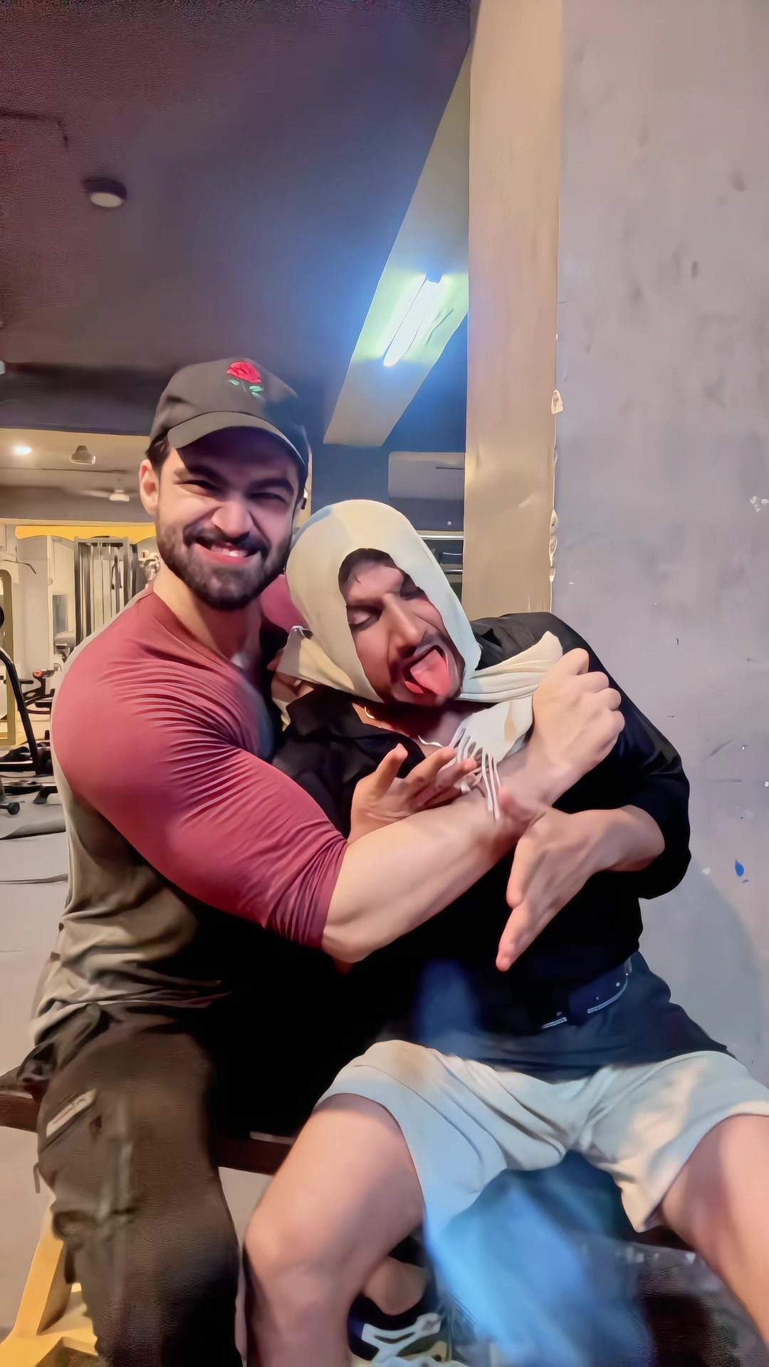 @Qamriii