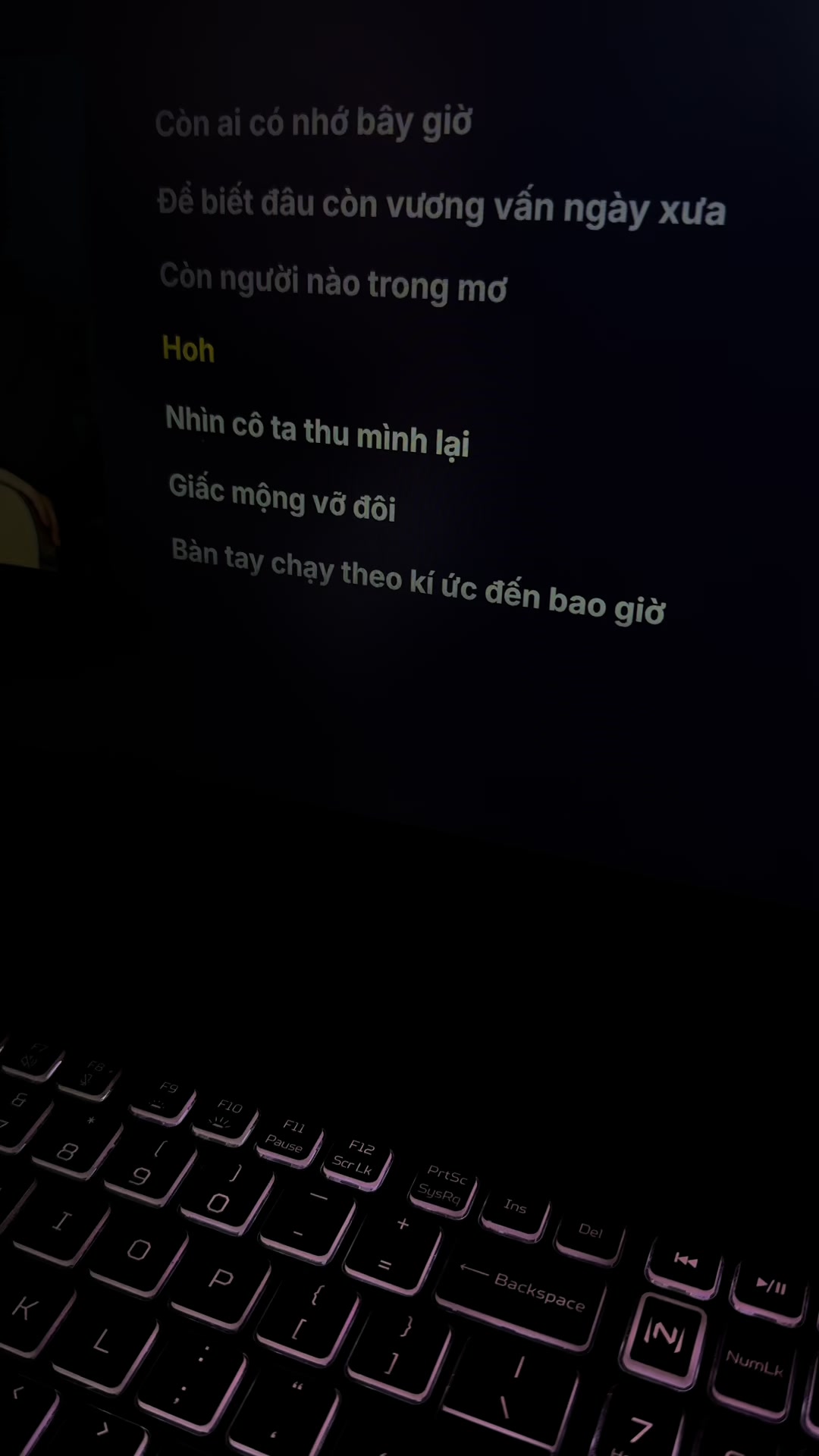 @CHẠM V&Agrave;O TIM