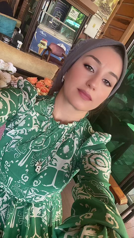 @🌹 𝓢𝓪𝓻𝓲 🌹