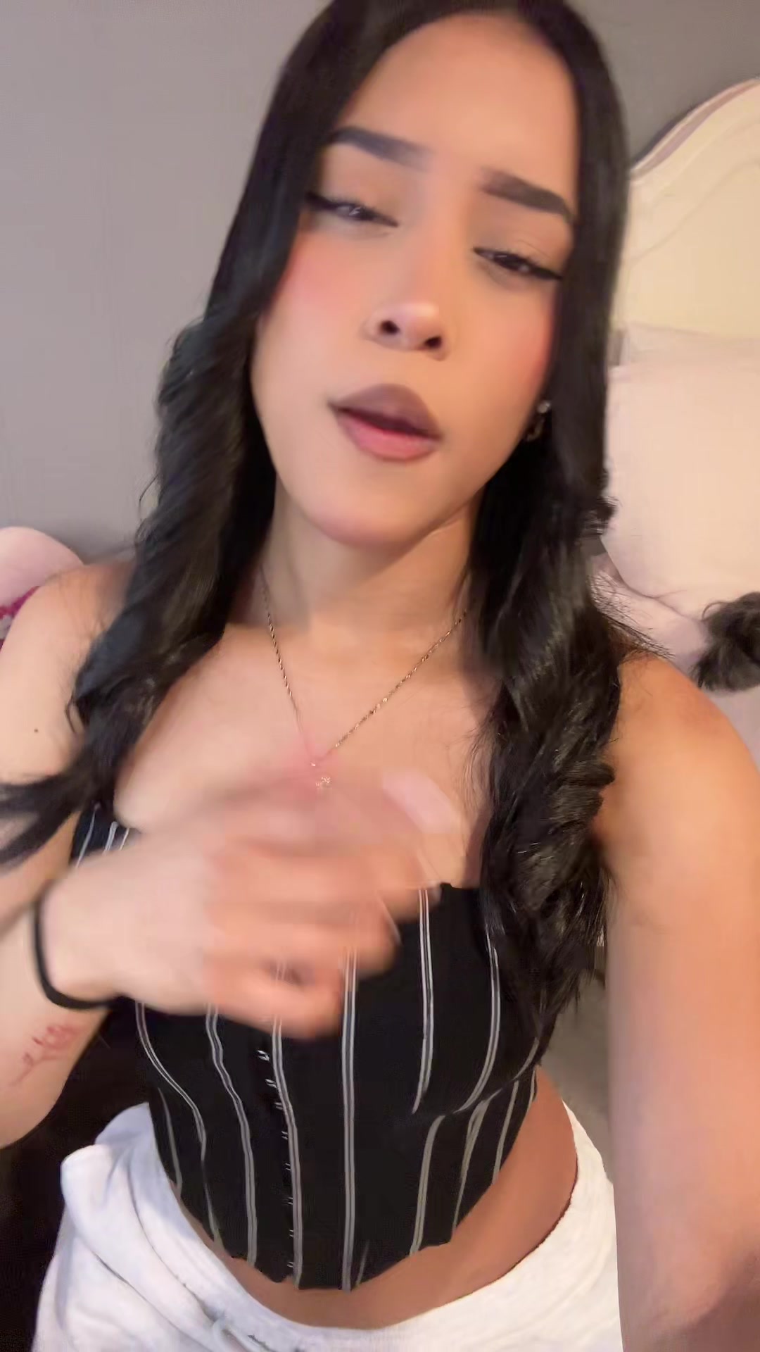 @Laura ๐