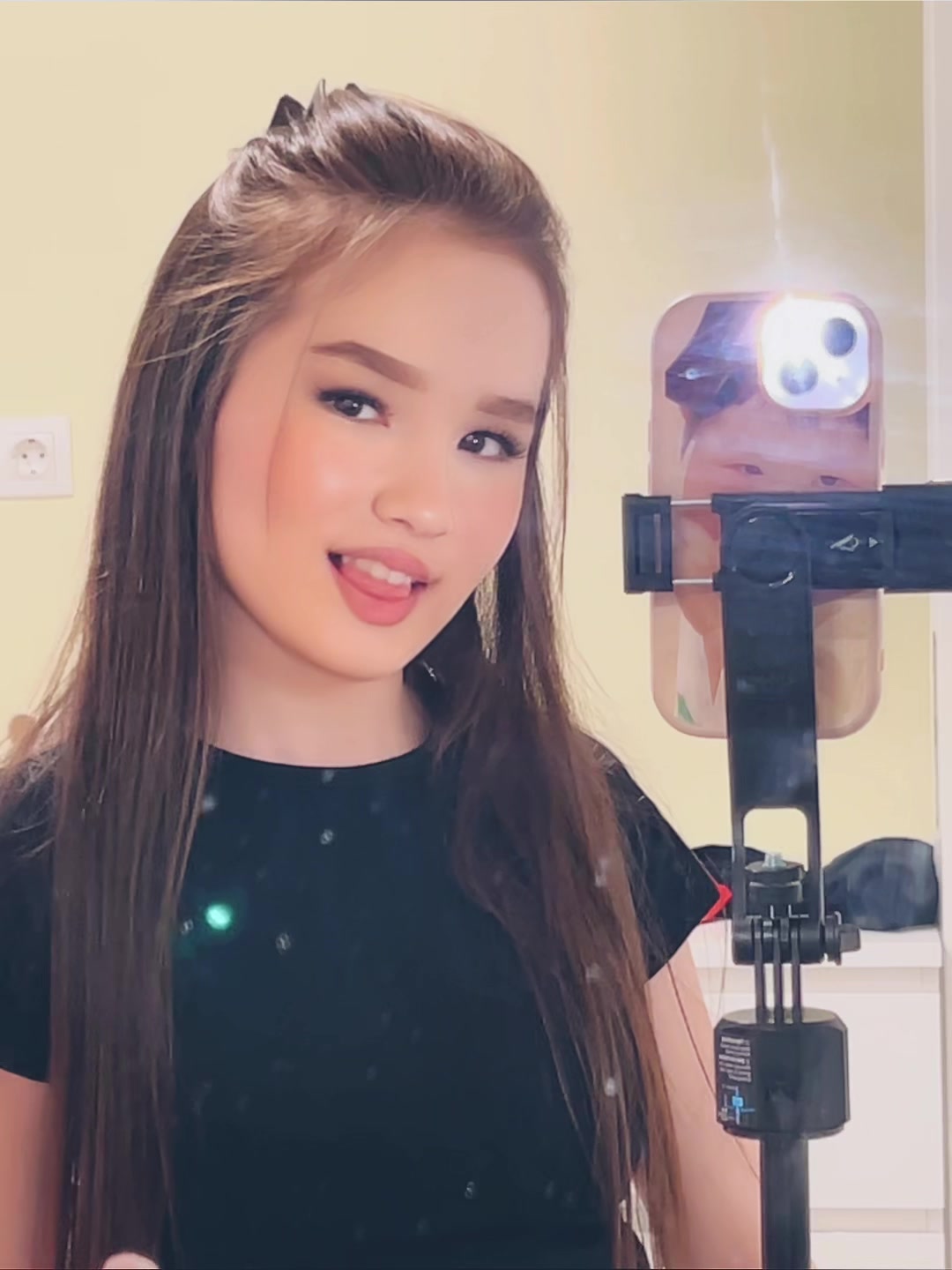 @𝓜