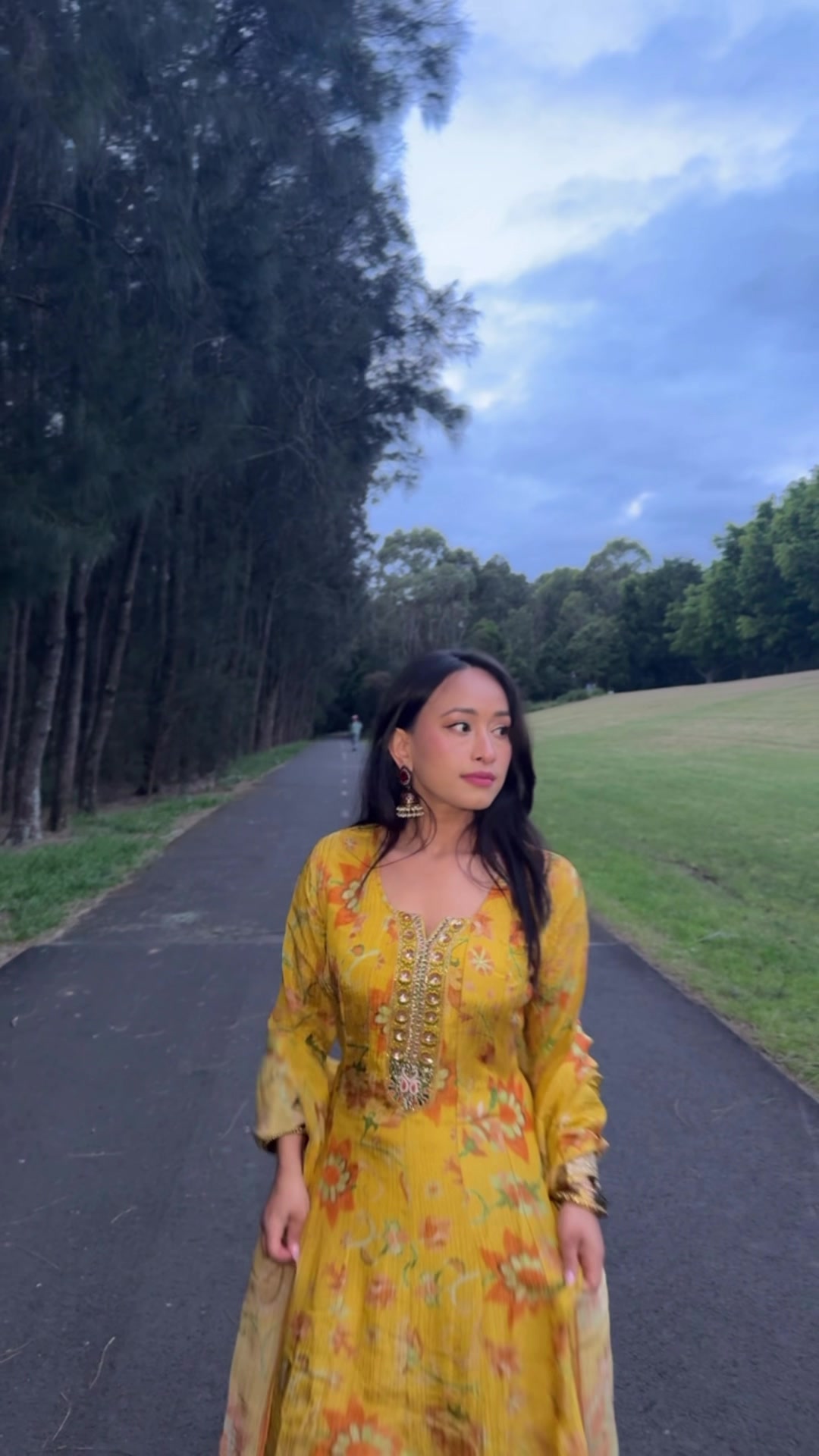 @Resham_luxecouture