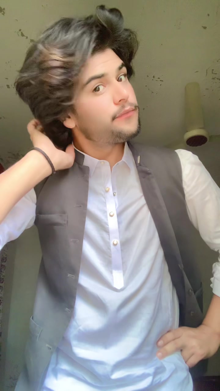 @Fardeen Khan ☠️