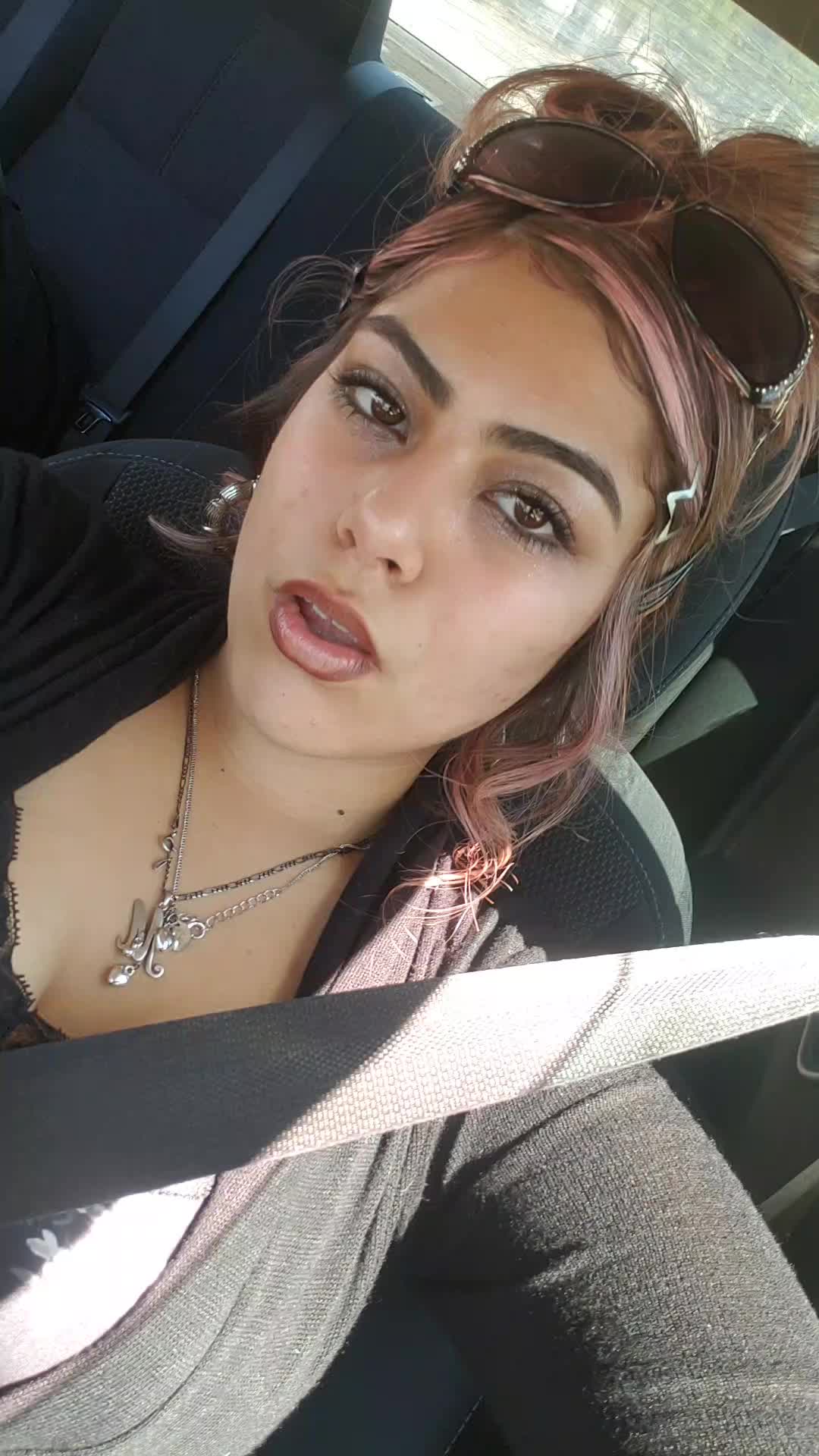 @^^