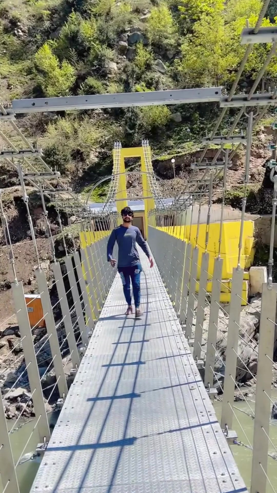 @&hearts;️Zawar Azhar jeelani&hearts;️