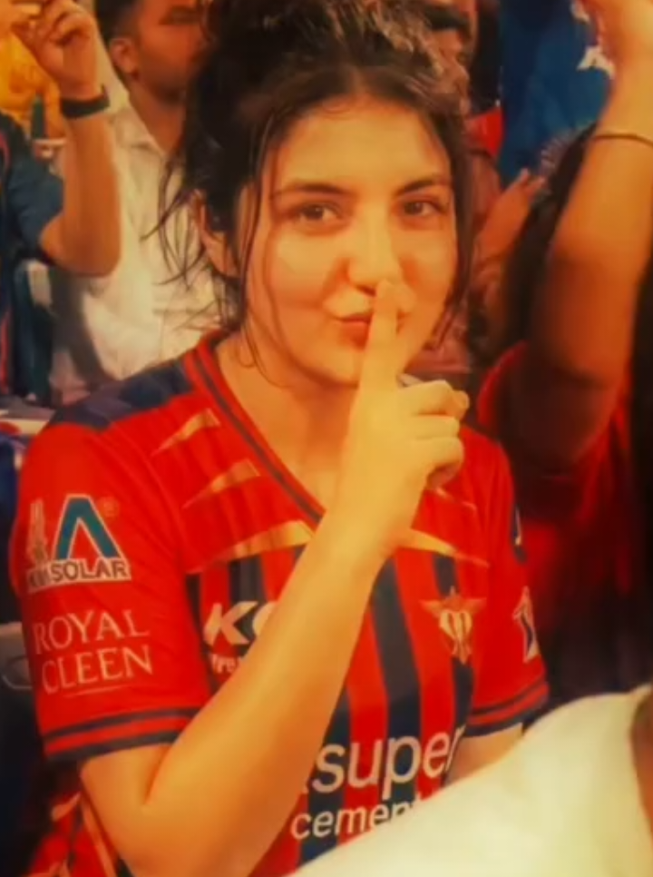 @"SMRITI_MANDHANA_FAN"