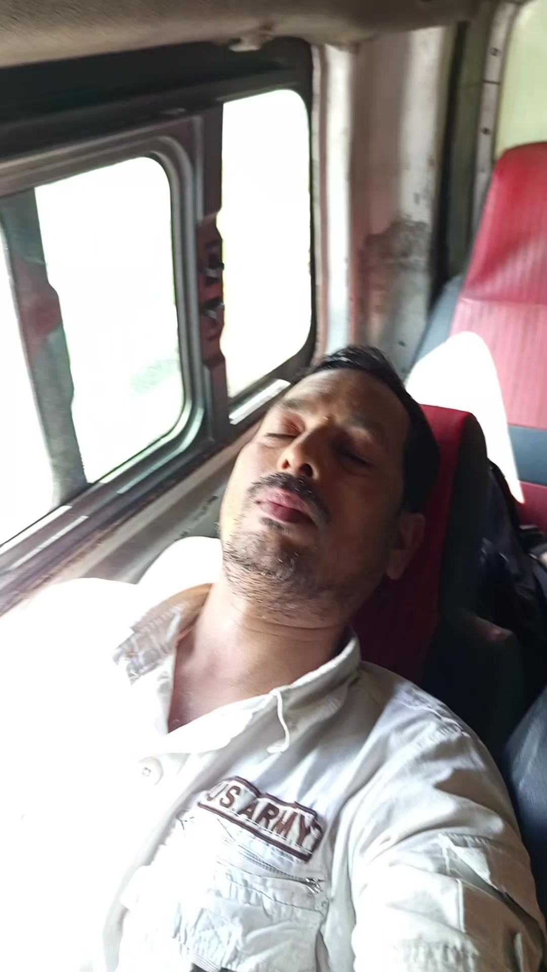 @Pravin Raut