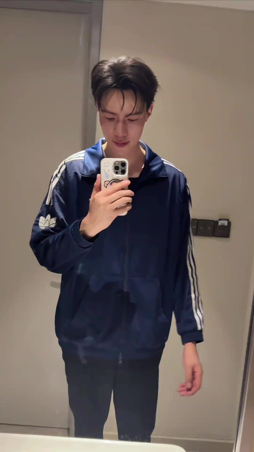 @๐๐๐ง๐ข๐ค๐ช๐ฉ๐