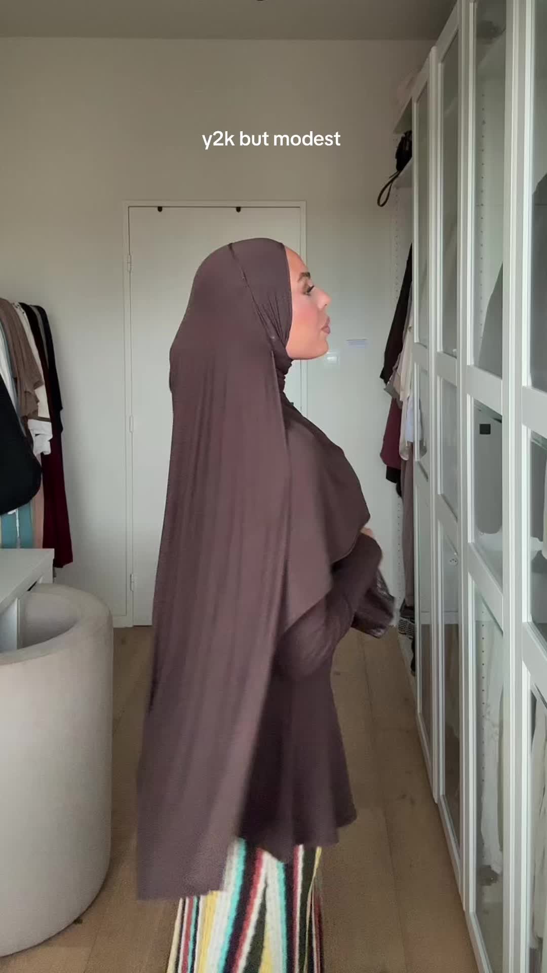 @aamani_farah
