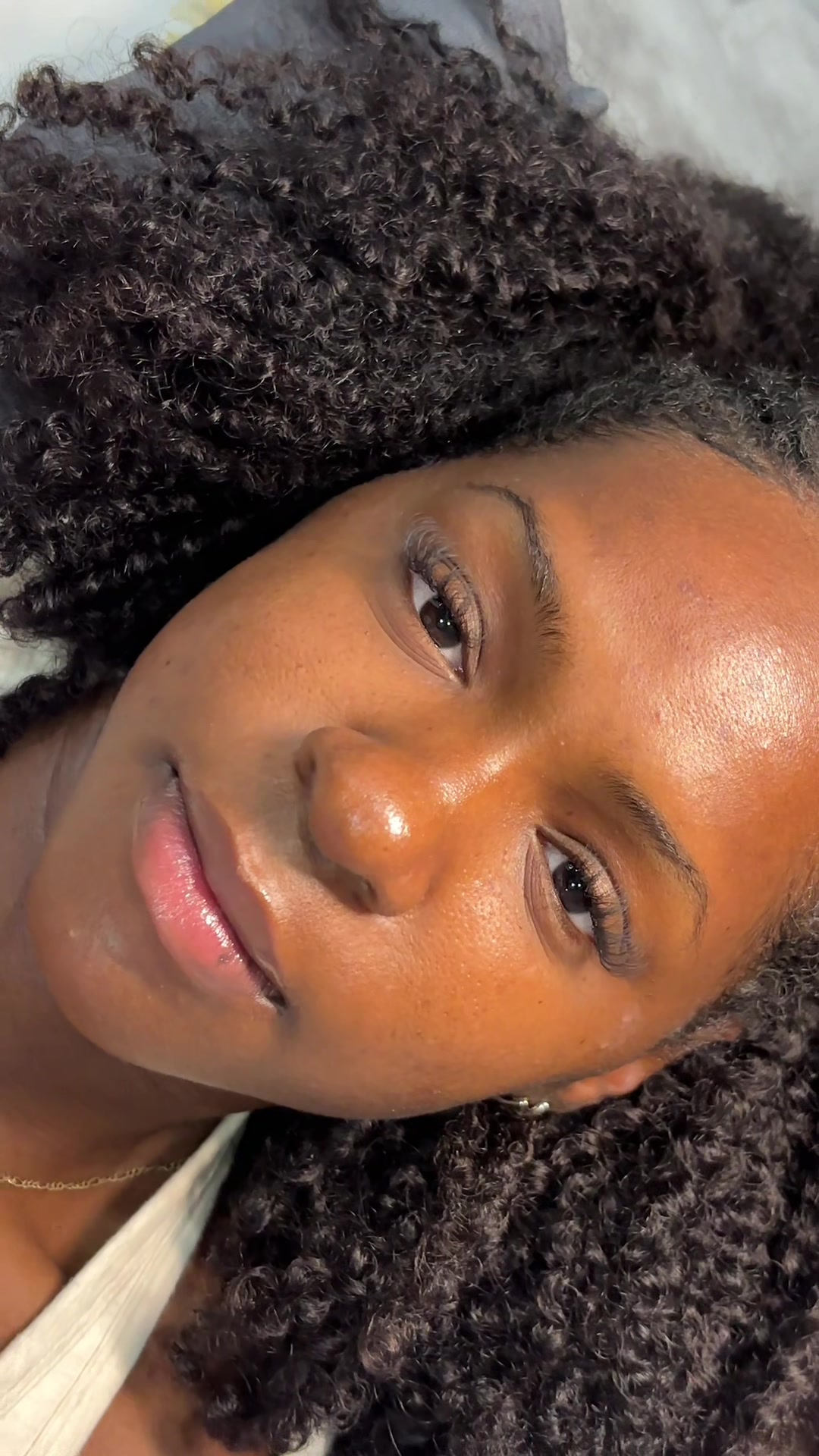 @MILTON LASH + BROW TECH
