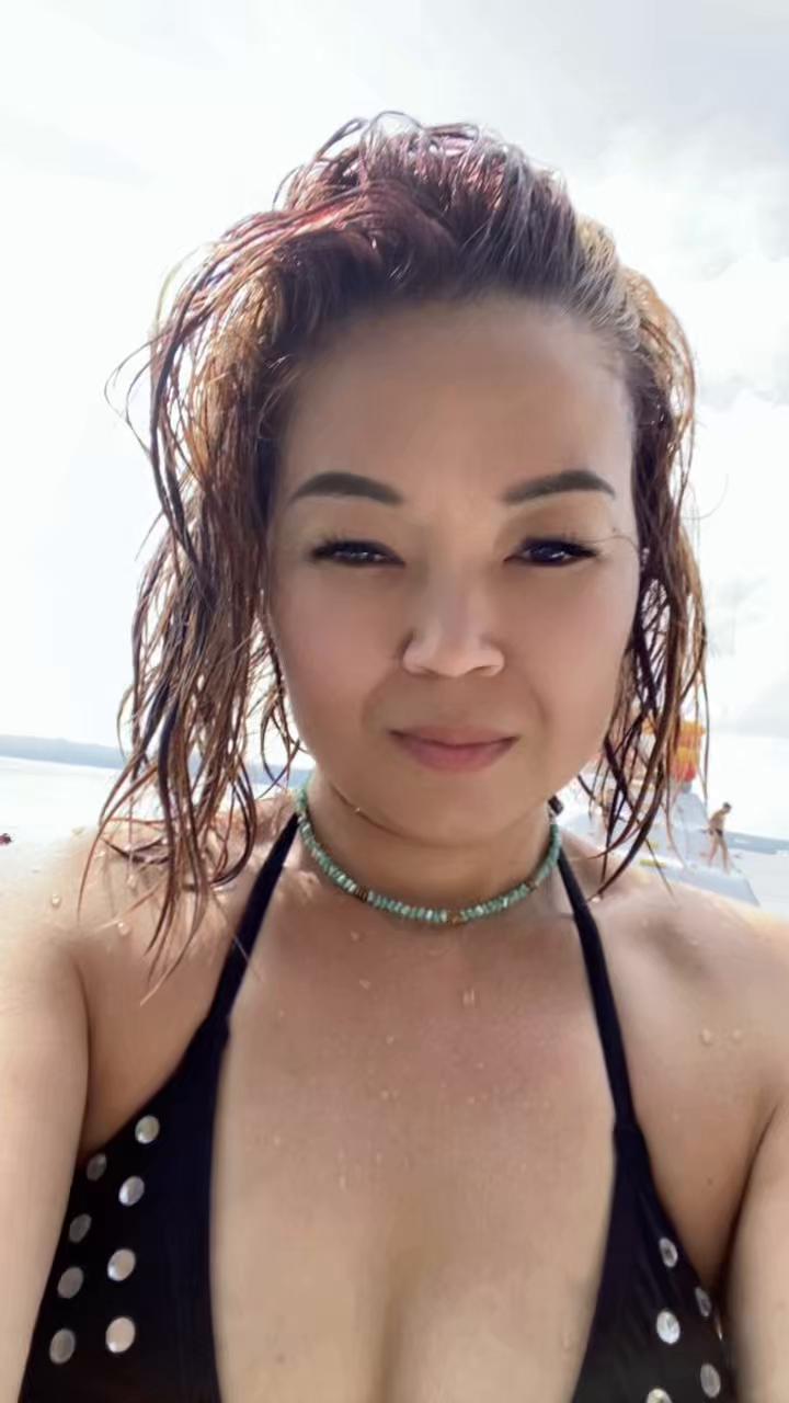 @Ainara