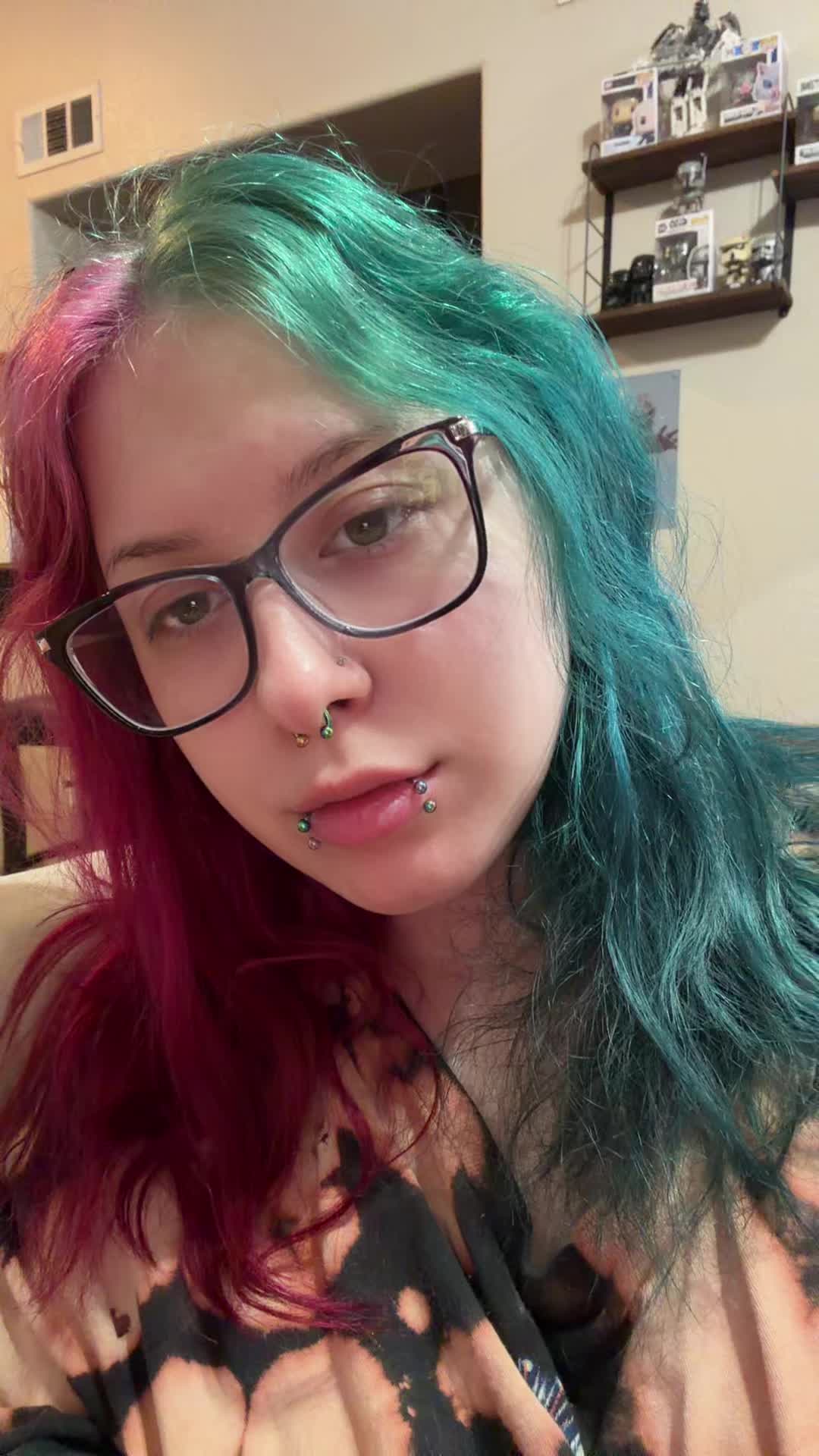 @Misspeachtea1