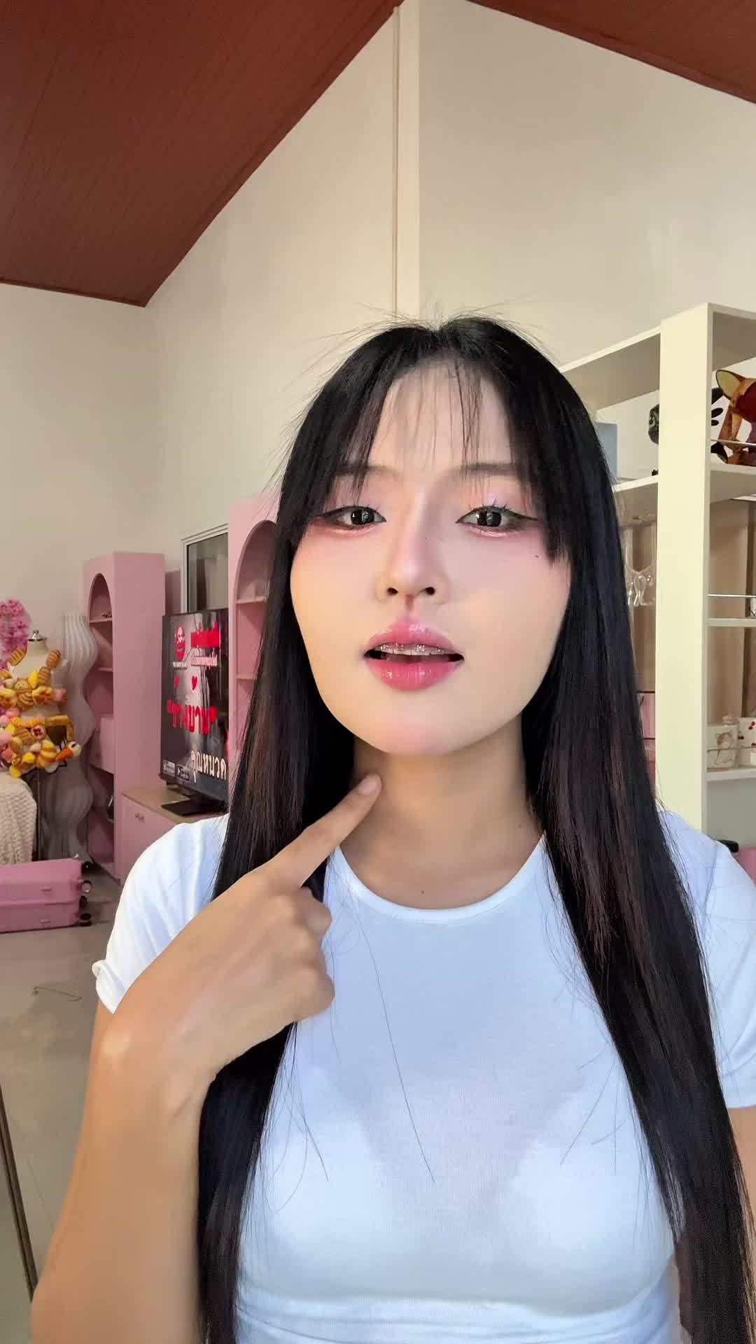 @แพรพลอยซี่ (2.2M)🐡