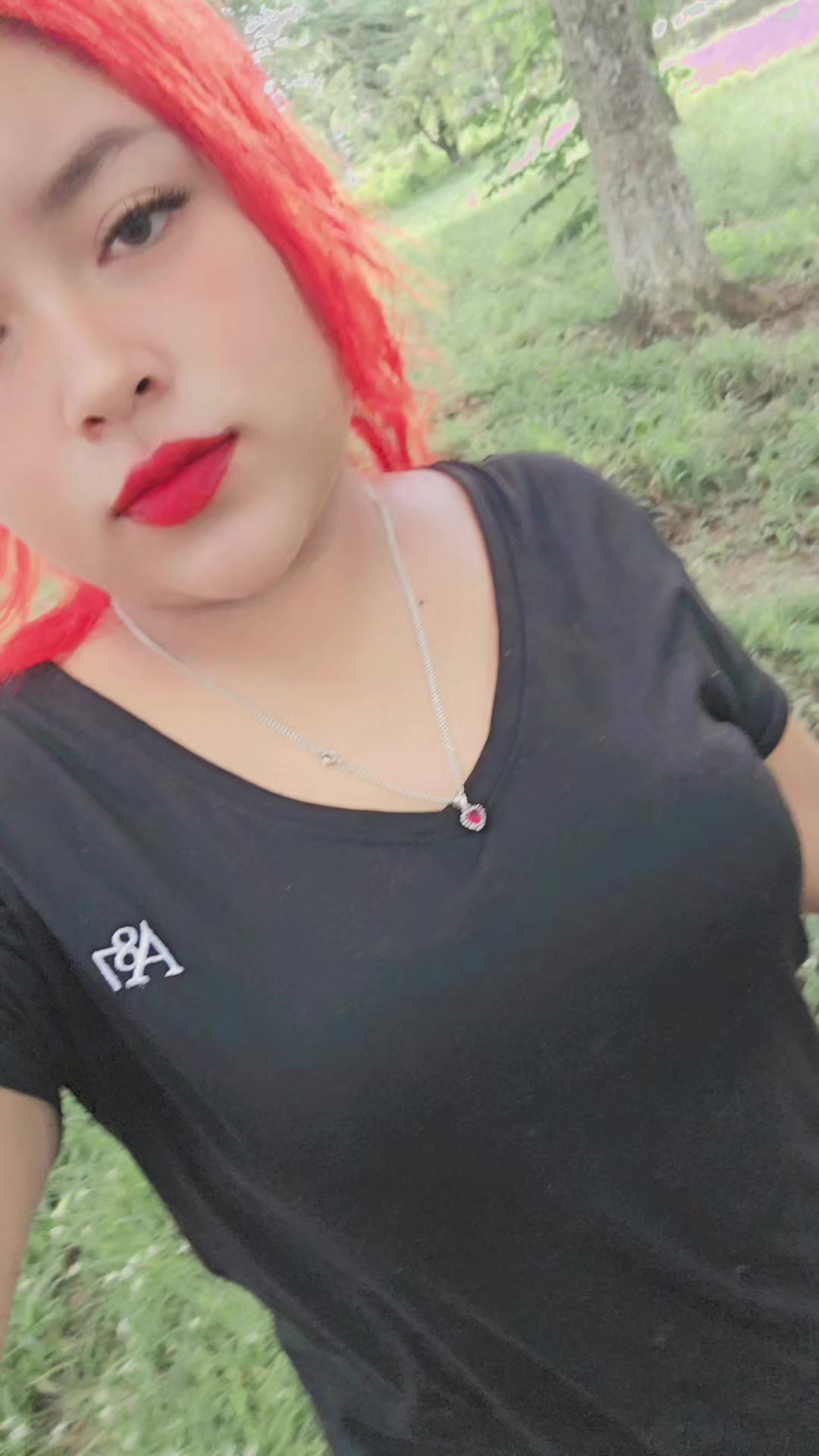 @𝕤𝕠𝕗𝕚 𝕔𝕙𝕚𝕥𝕚𝕔🖤