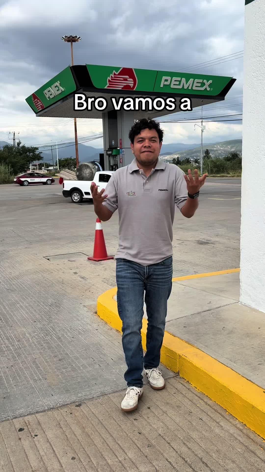 @Mailo el perro gasolinero