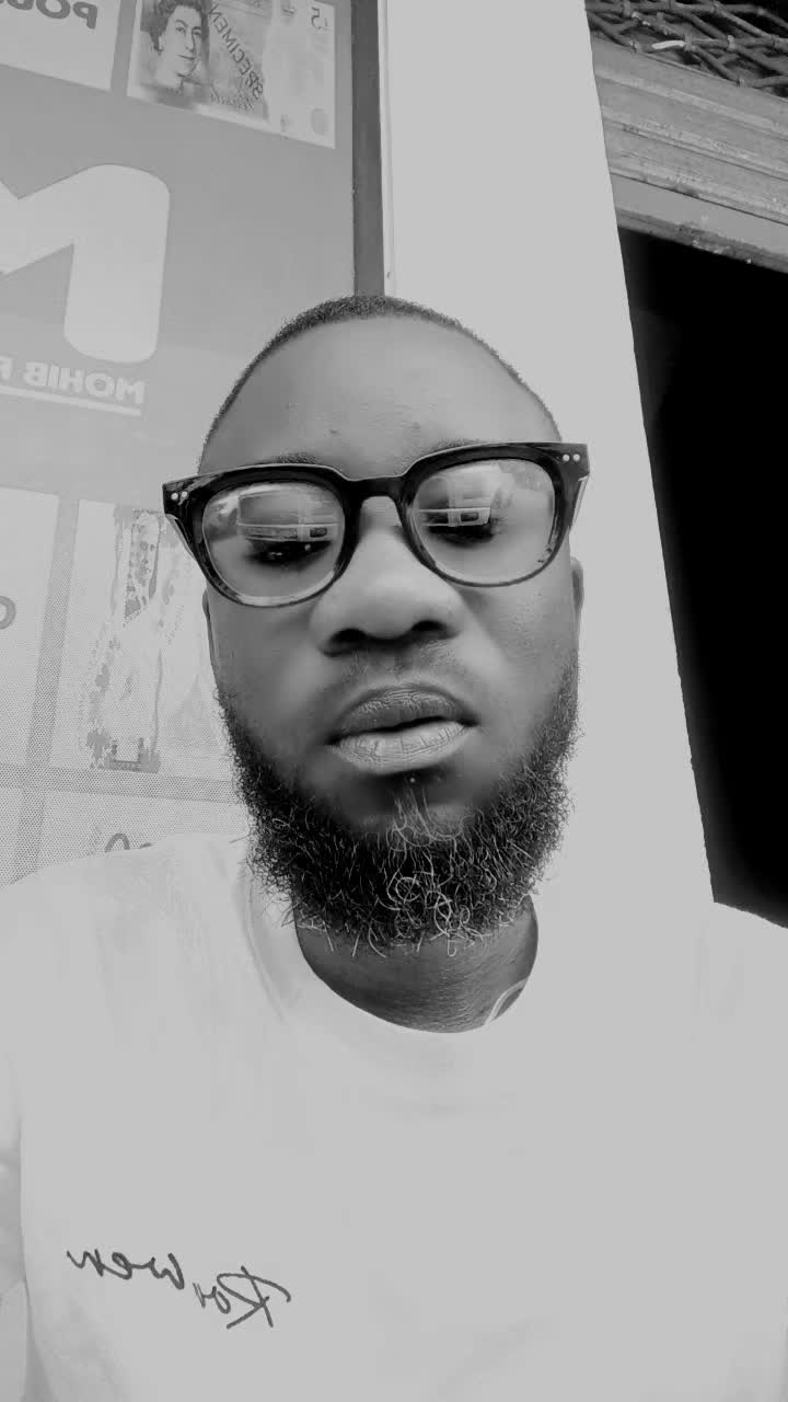 @Daakyehene4u👑